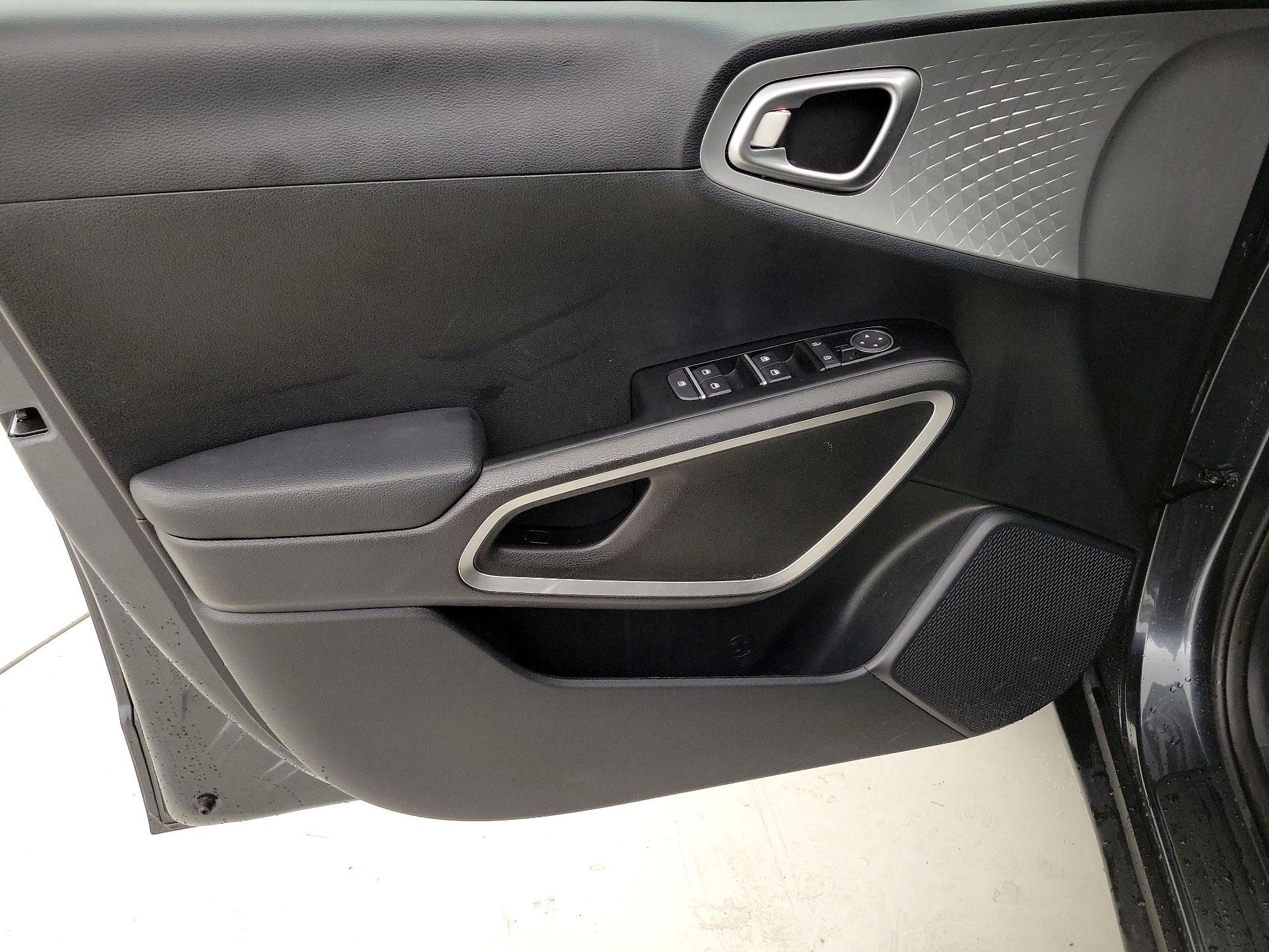 Thumbnail: 2025 Kia Soul - 12