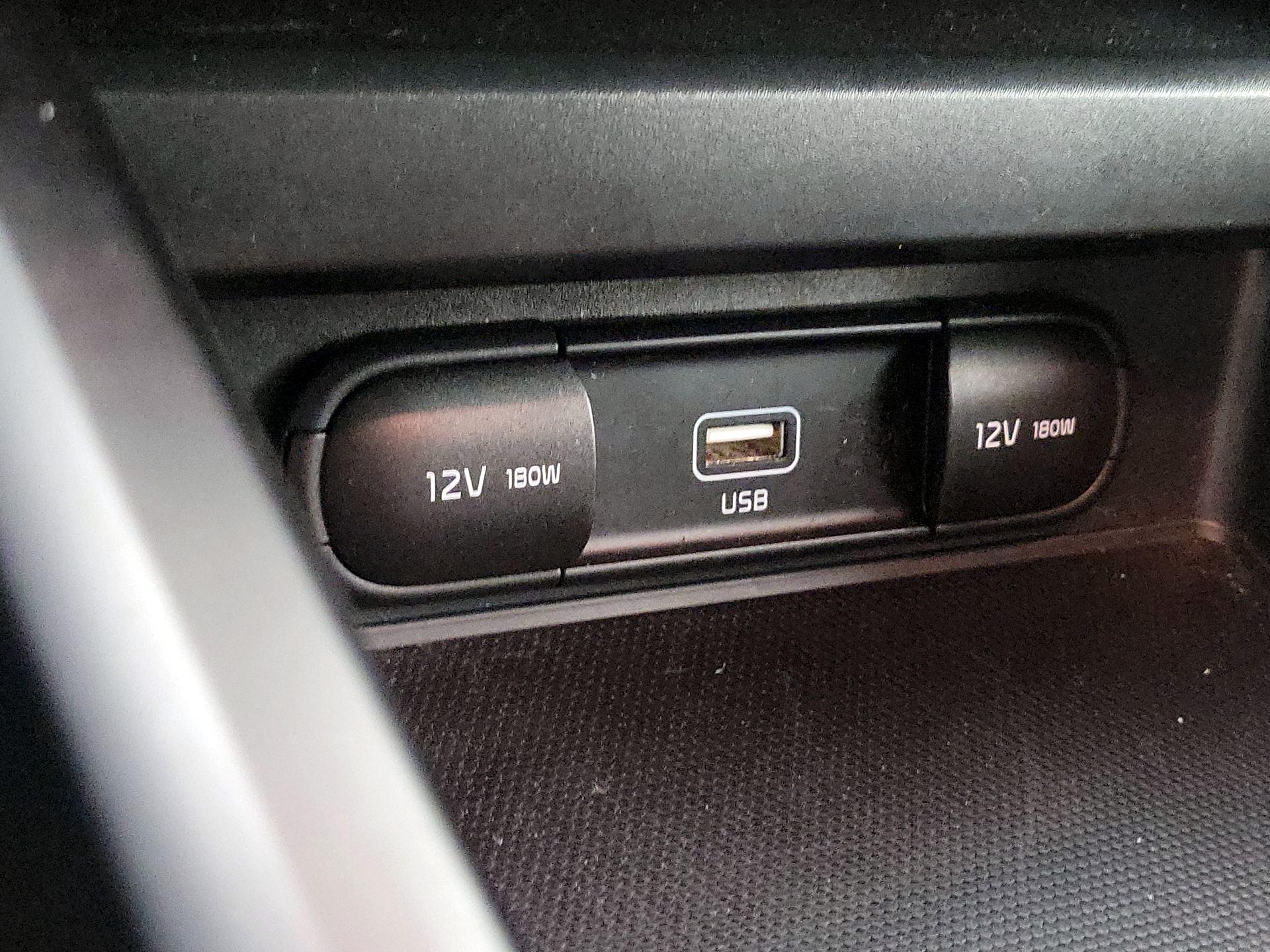 Thumbnail: 2020 Kia Soul - 18