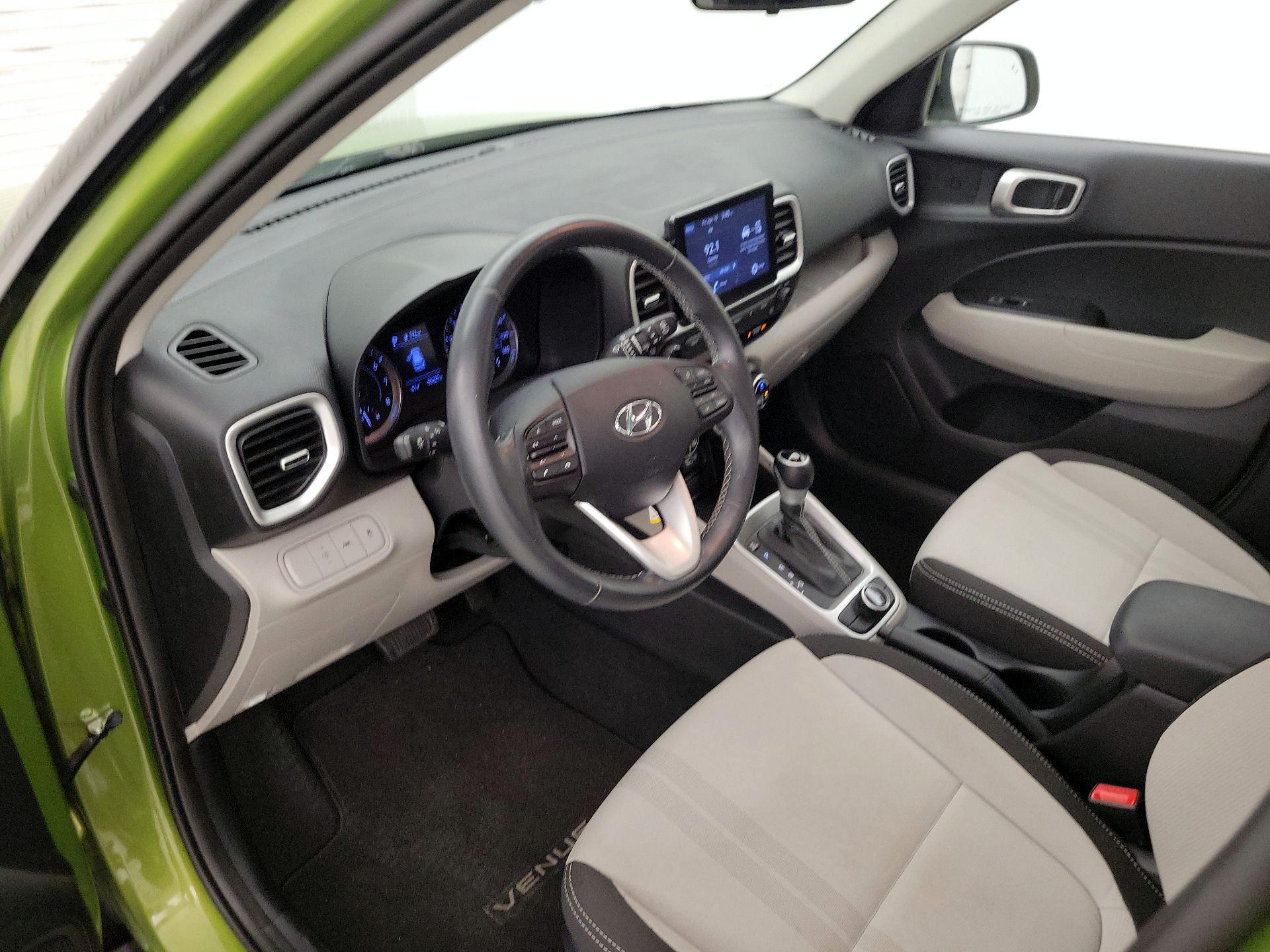 Thumbnail: 2022 Hyundai Venue - 11