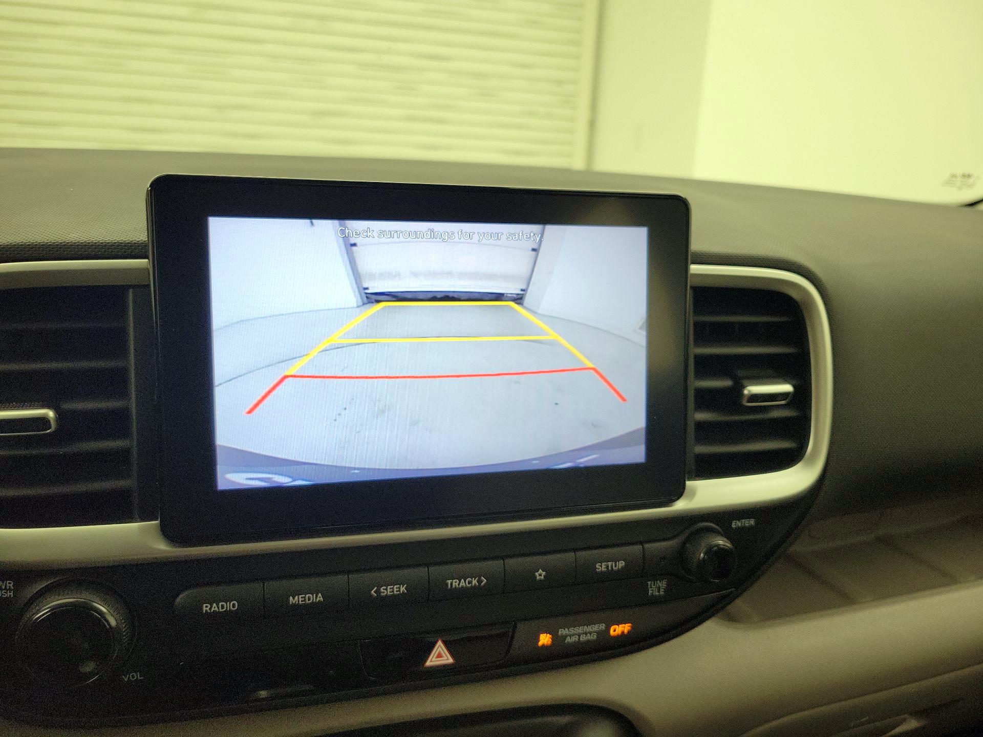 Thumbnail: 2022 Hyundai Venue - 14