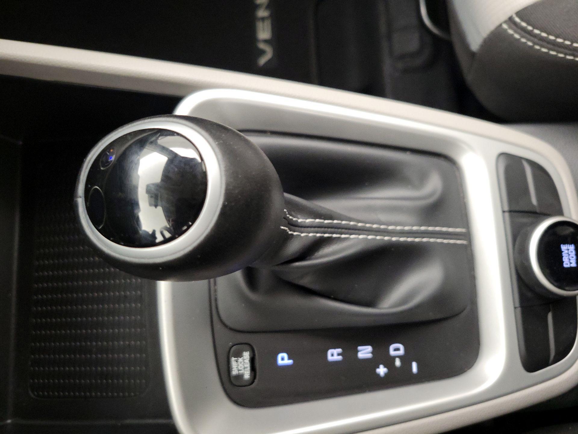 Thumbnail: 2022 Hyundai Venue - 17