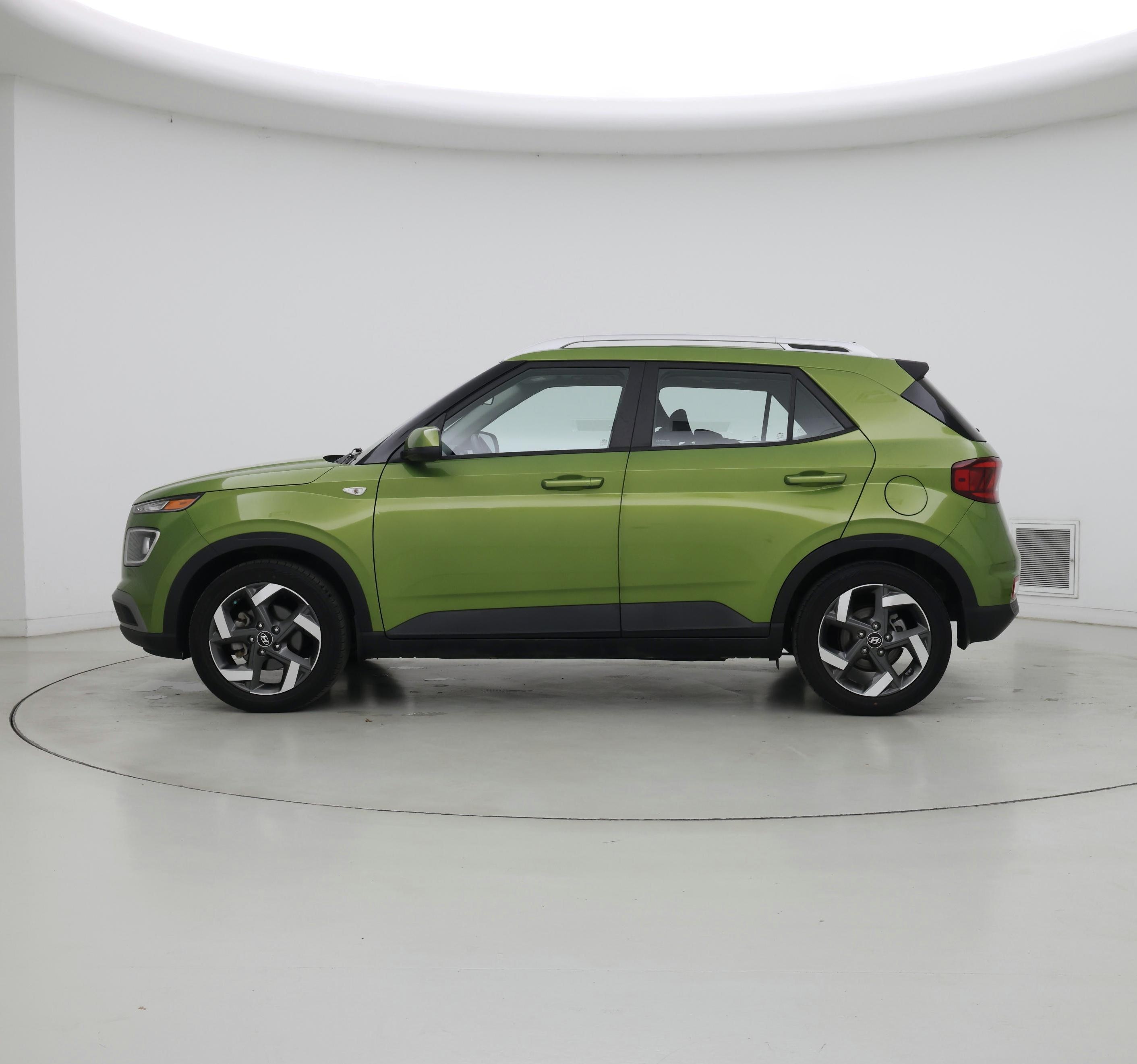 Thumbnail: 2022 Hyundai Venue - 3