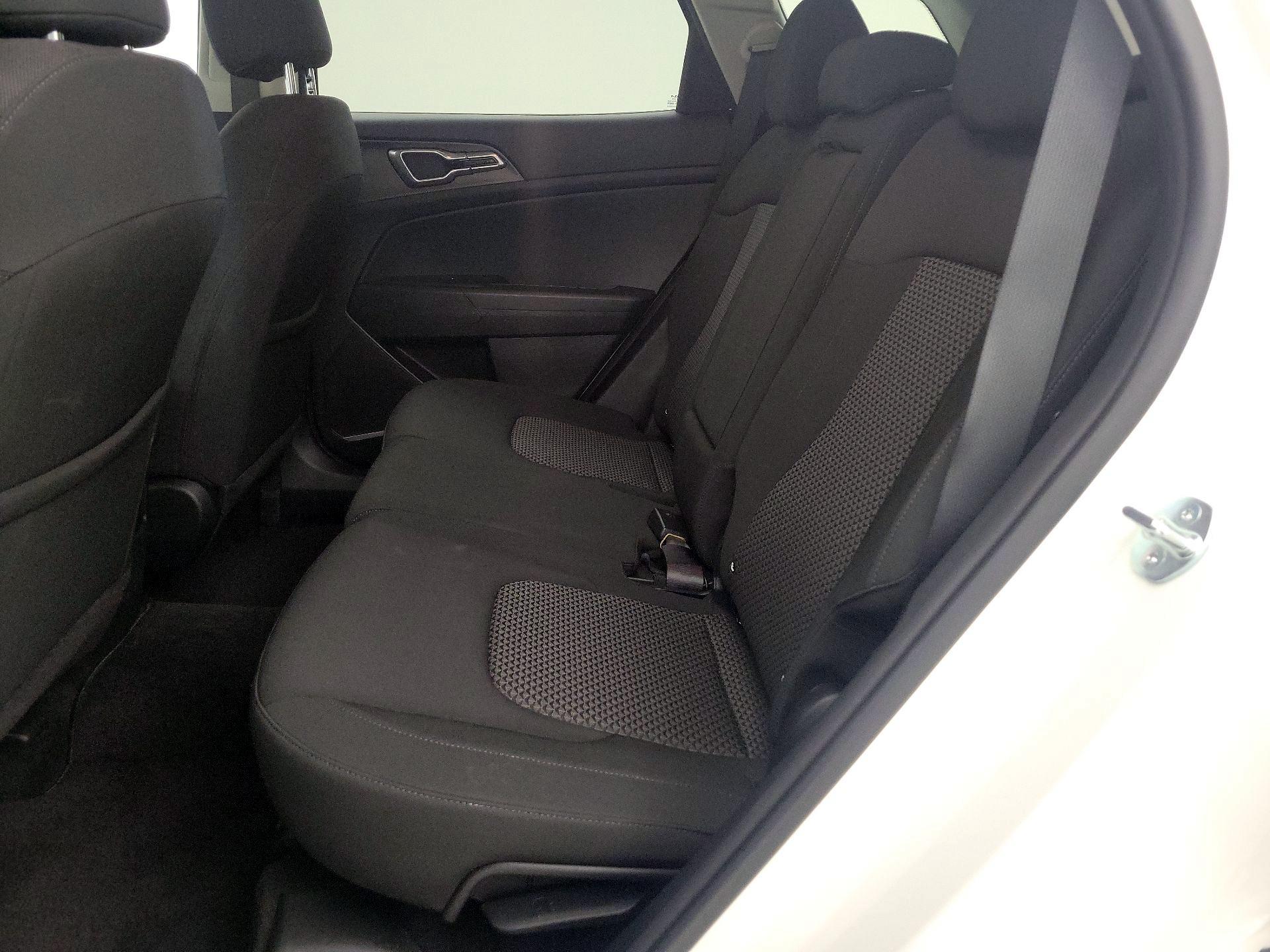 Thumbnail: 2023 Kia Sportage - 19