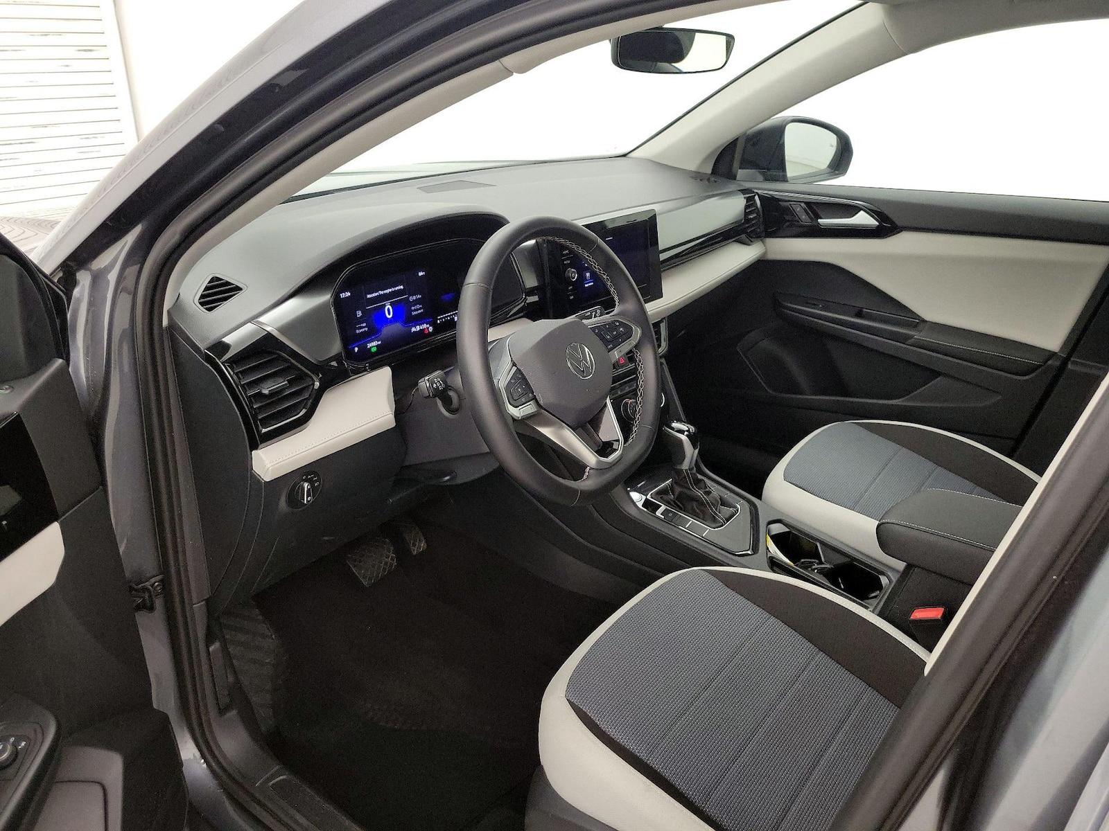 2025 Volkswagen Taos S - Photo 12