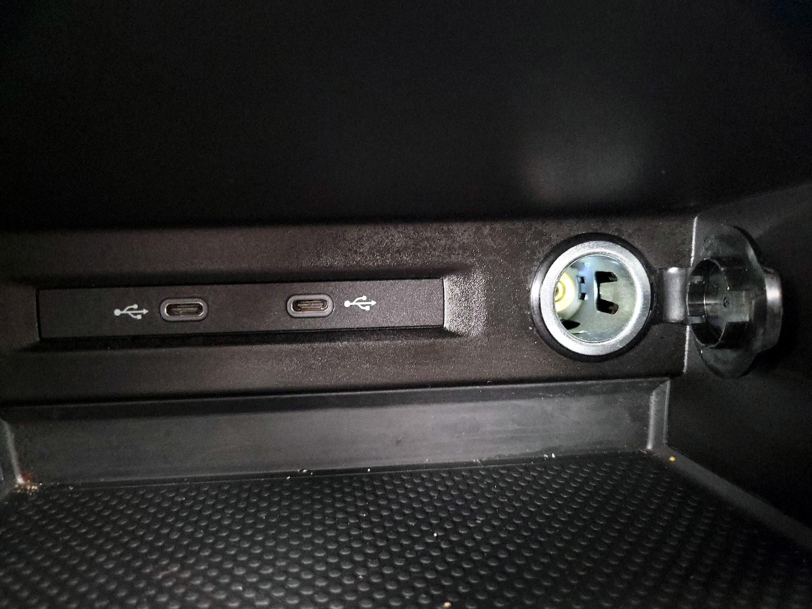 2025 Volkswagen Taos S - Photo 19
