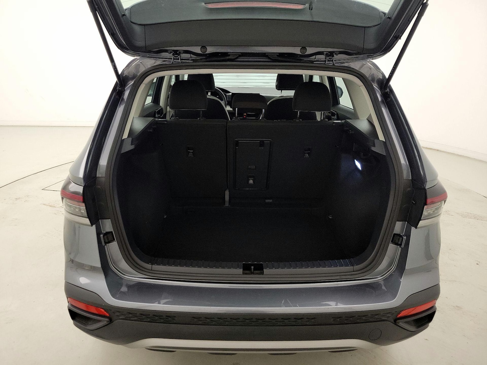 2025 Volkswagen Taos S - Photo 21