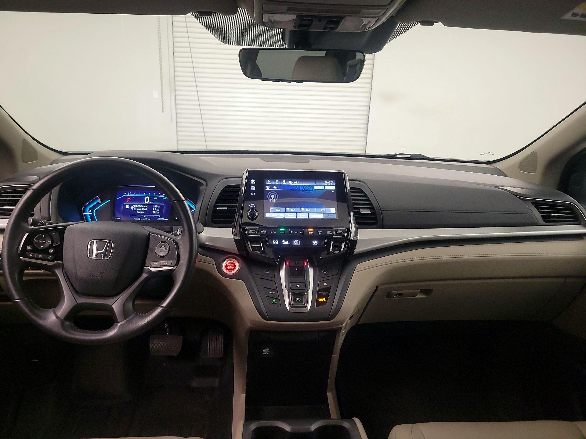 Thumbnail: 2018 Honda Odyssey - 9