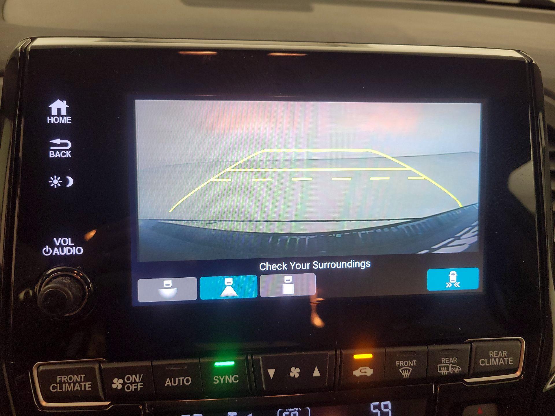 Thumbnail: 2018 Honda Odyssey - 14