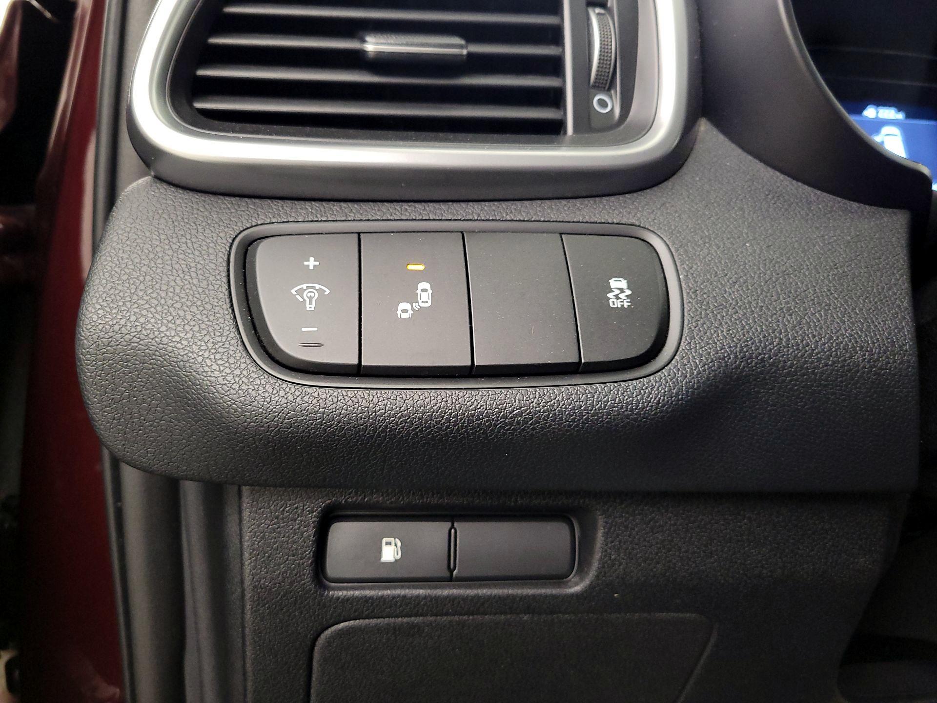 Thumbnail: 2019 Kia Sorento - 13