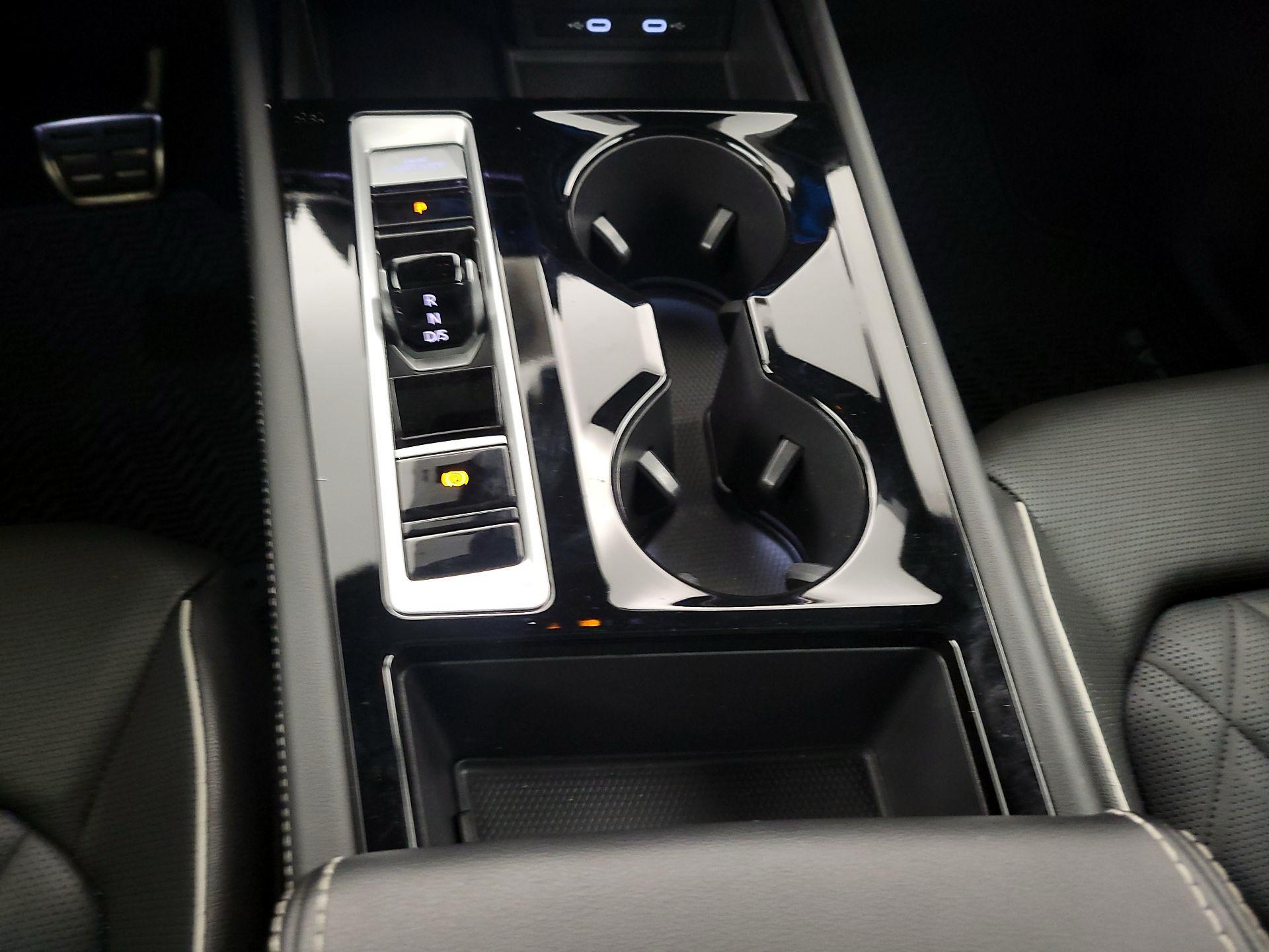 Thumbnail: 2024 Volkswagen Atlas - 17