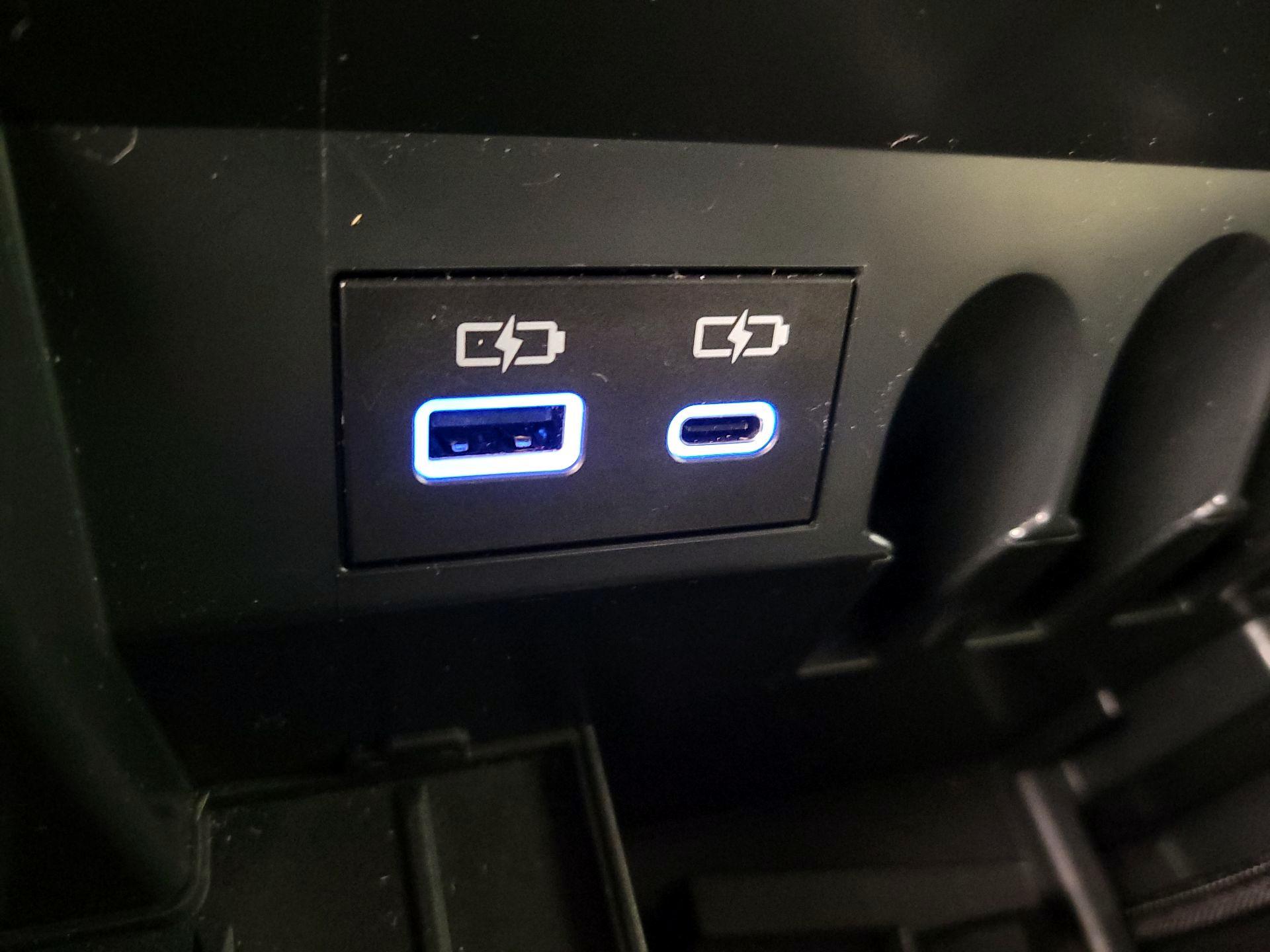 Thumbnail: 2023 Toyota Tundra - 18