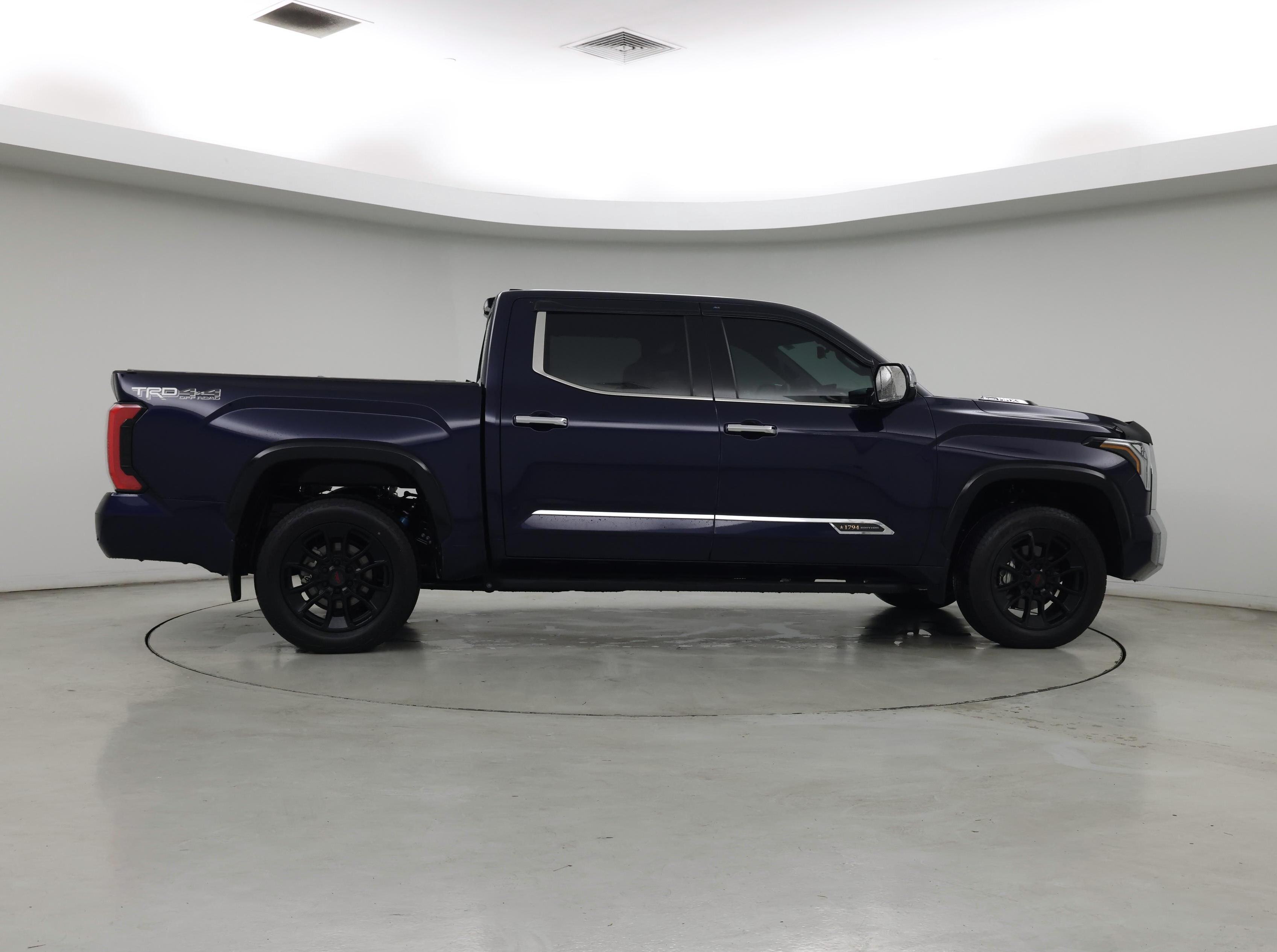 Thumbnail: 2023 Toyota Tundra - 7