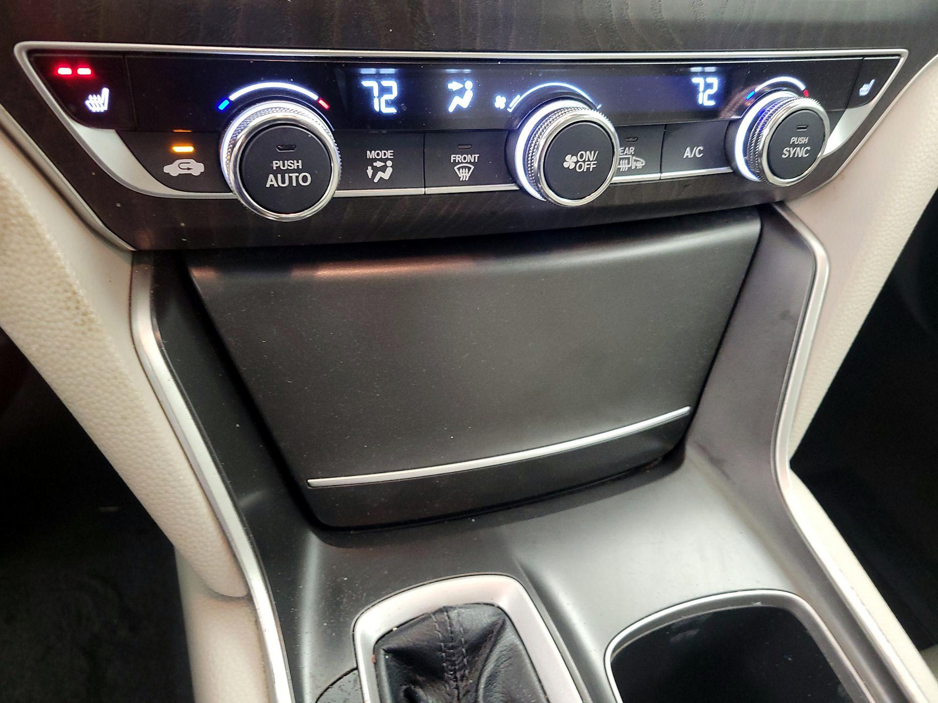 Thumbnail: 2018 Honda Accord - 16