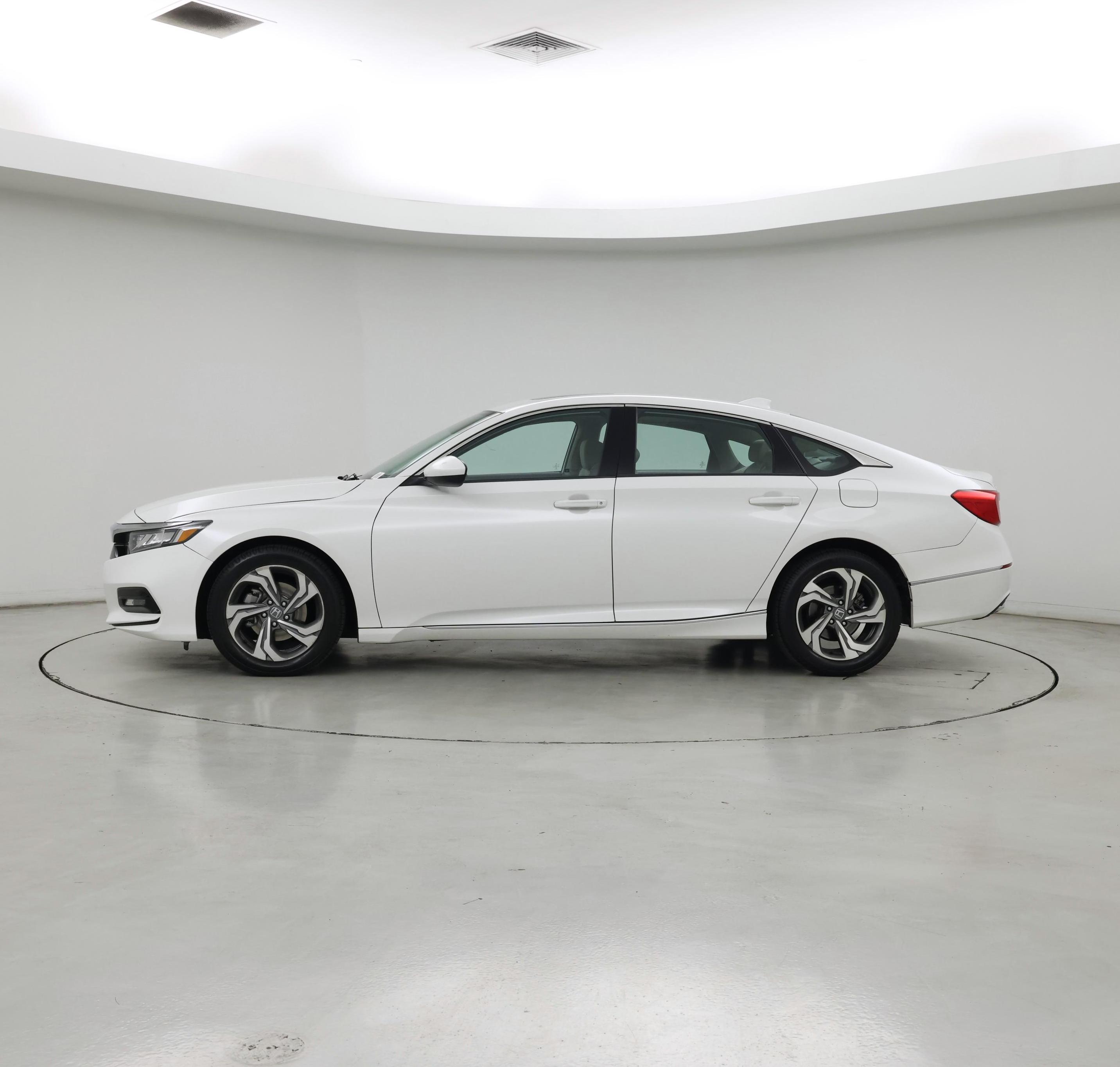 Thumbnail: 2018 Honda Accord - 3