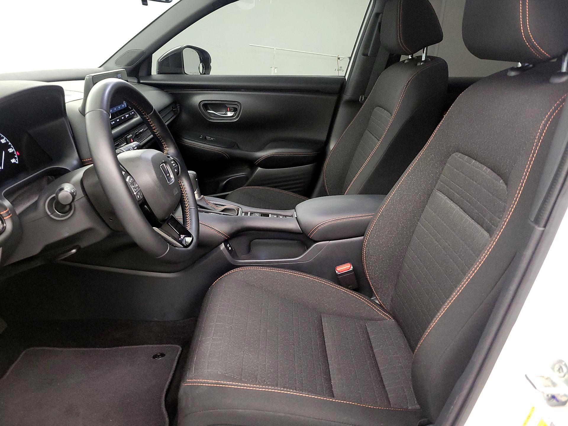 Thumbnail: 2025 Honda HR-V - 11