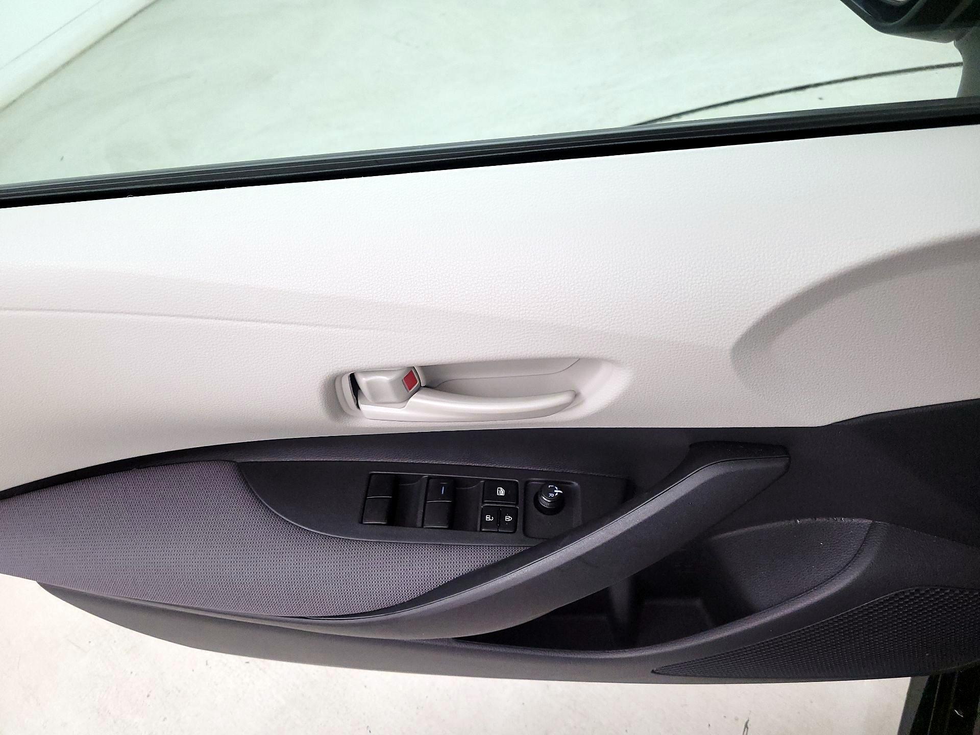 Thumbnail: 2025 Toyota Corolla - 12