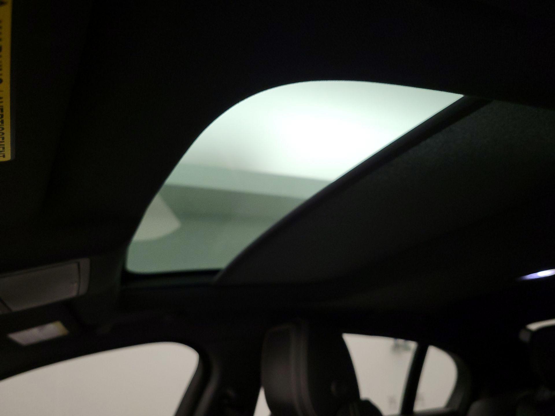 Thumbnail: 2018 Jaguar XE - 19