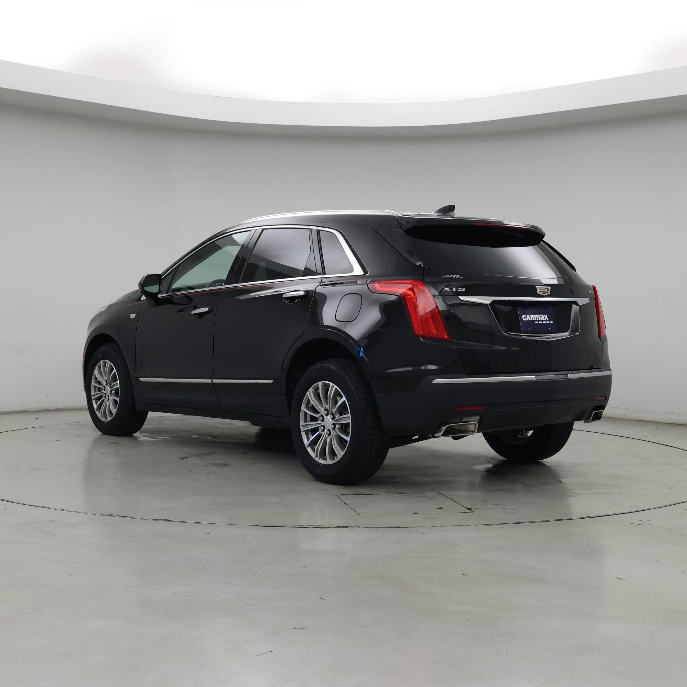 Thumbnail: 2019 Cadillac XT5 - 2