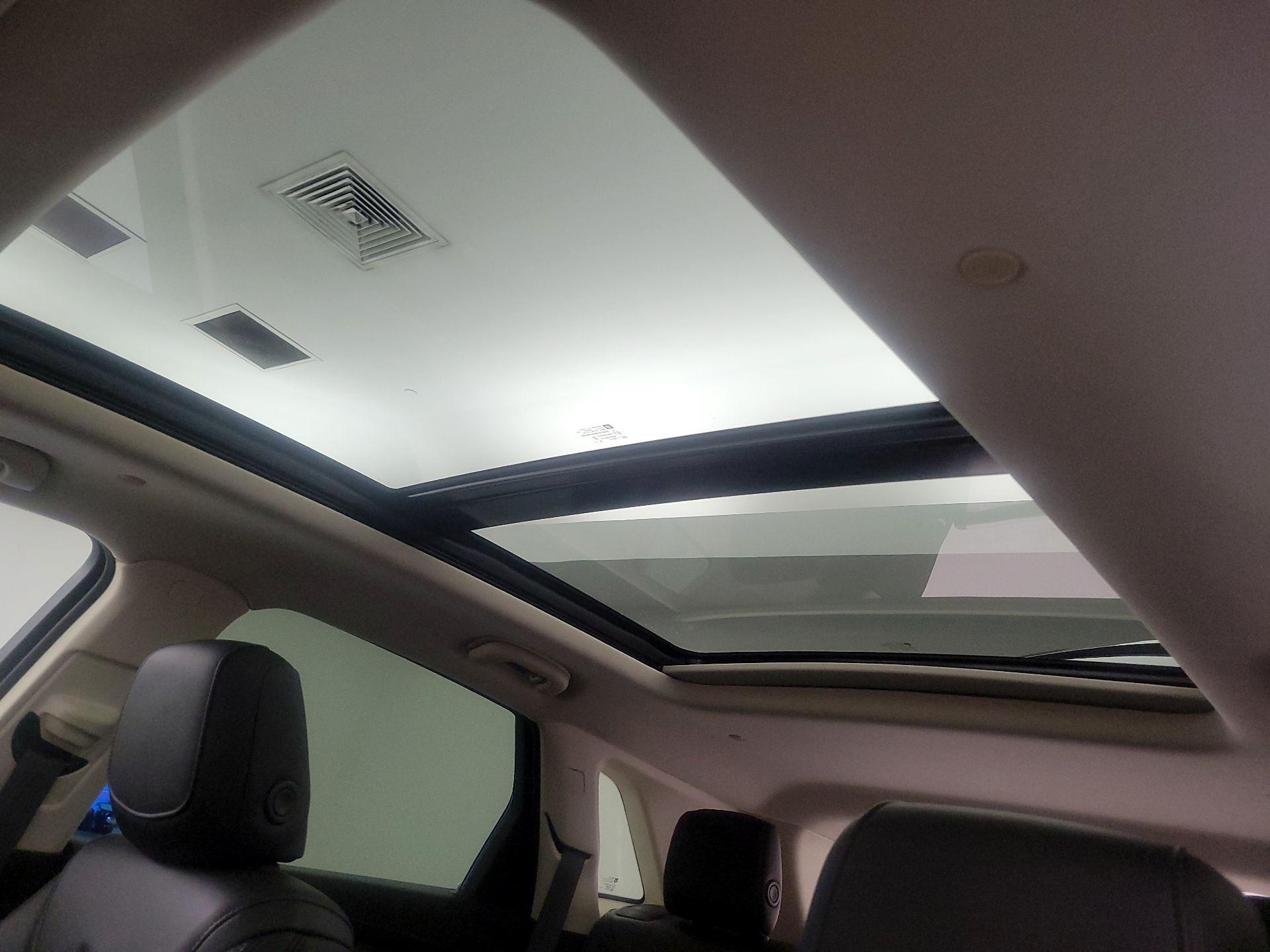 Thumbnail: 2019 Cadillac XT5 - 20