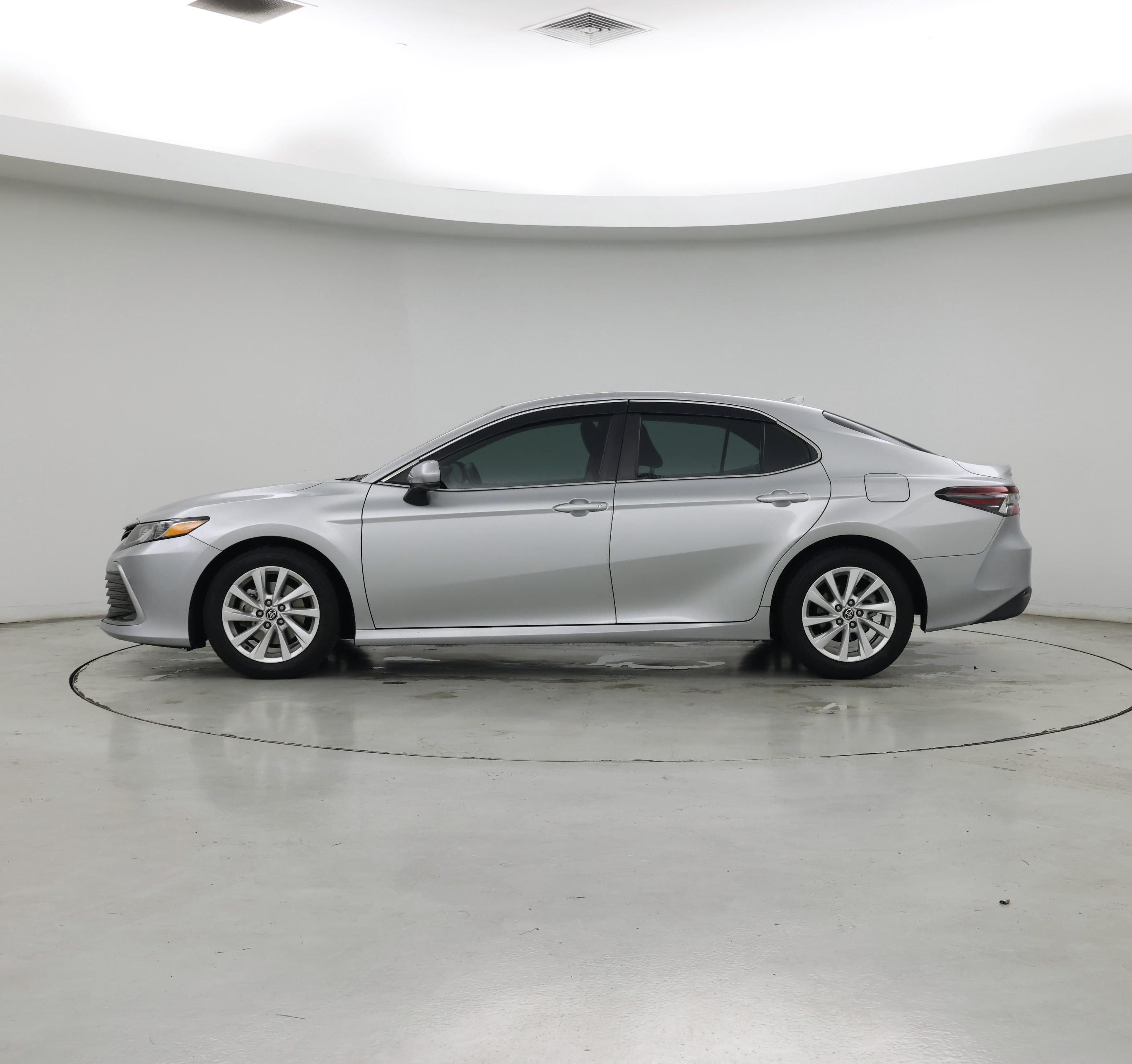 Thumbnail: 2022 Toyota Camry - 3