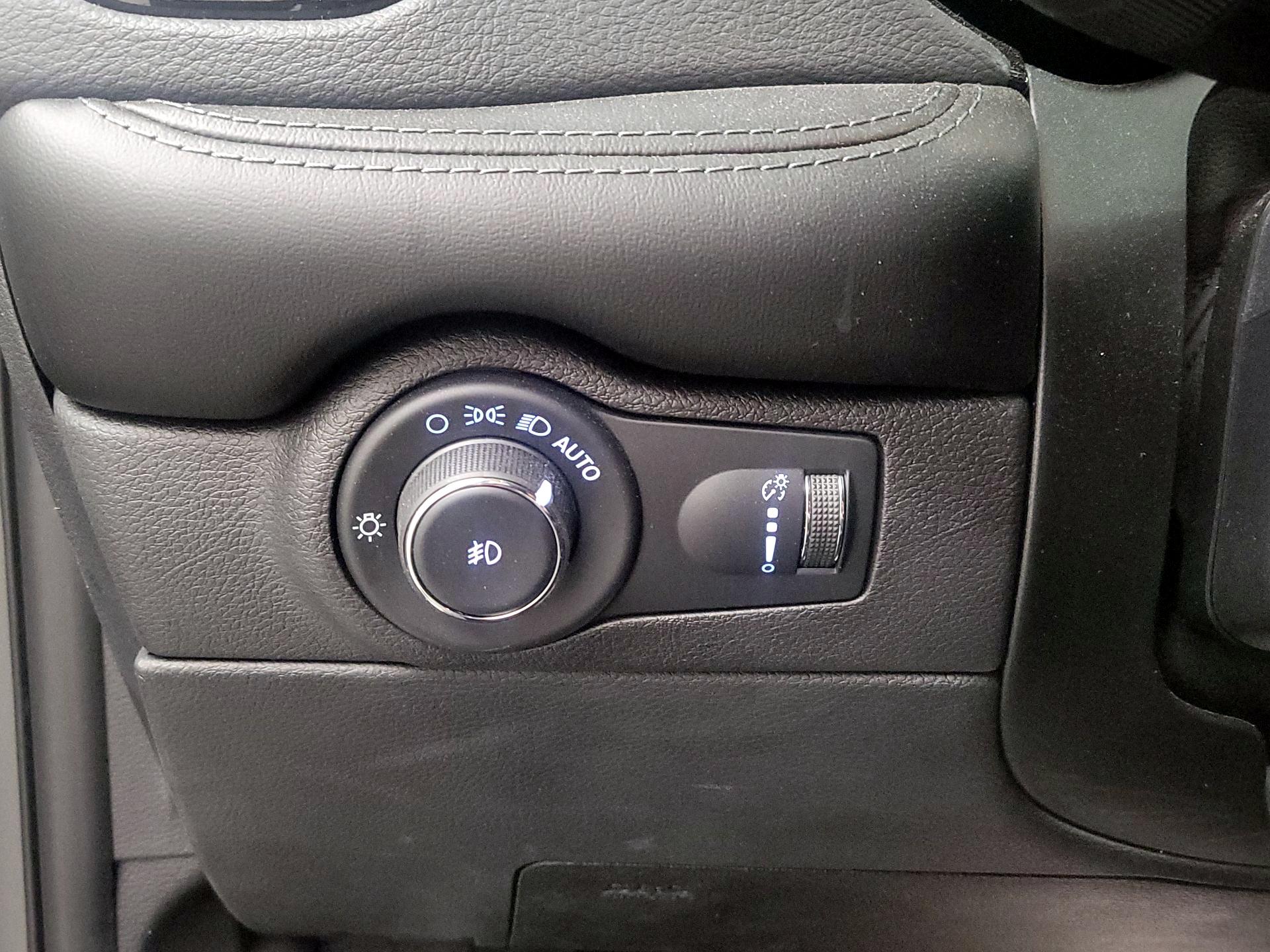 Thumbnail: 2021 Dodge Durango - 13