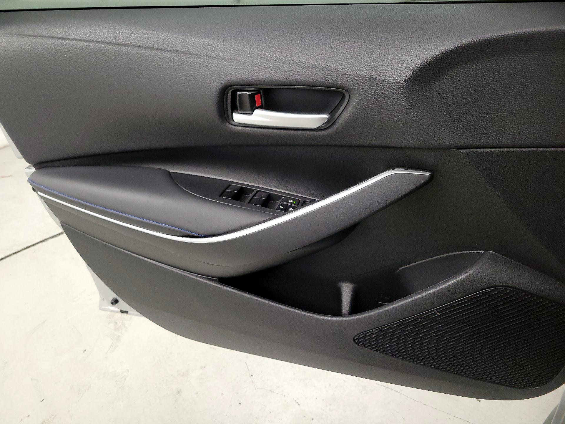 Thumbnail: 2022 Toyota Corolla - 12