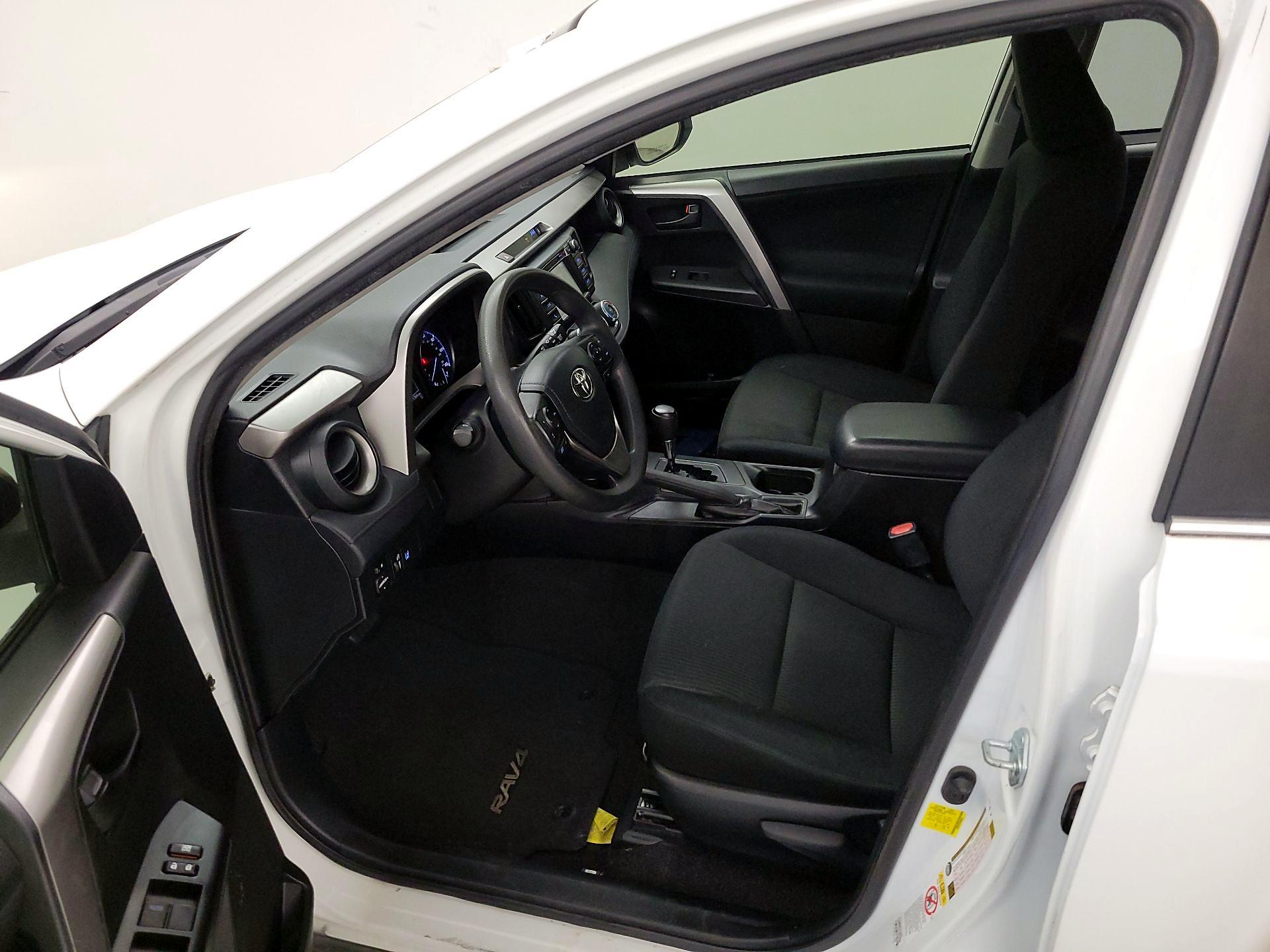 Thumbnail: 2017 Toyota RAV4 - 11