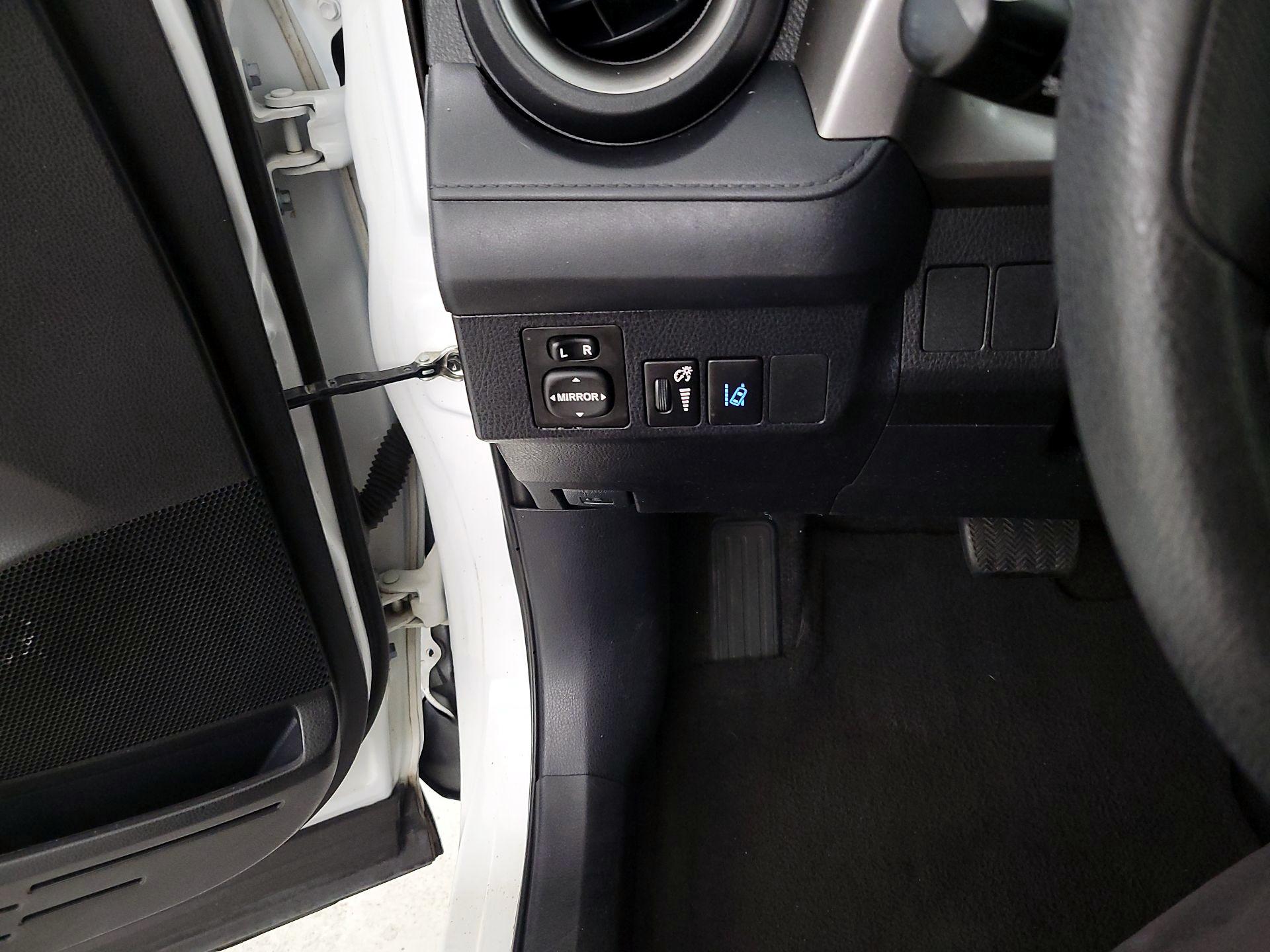 Thumbnail: 2017 Toyota RAV4 - 13