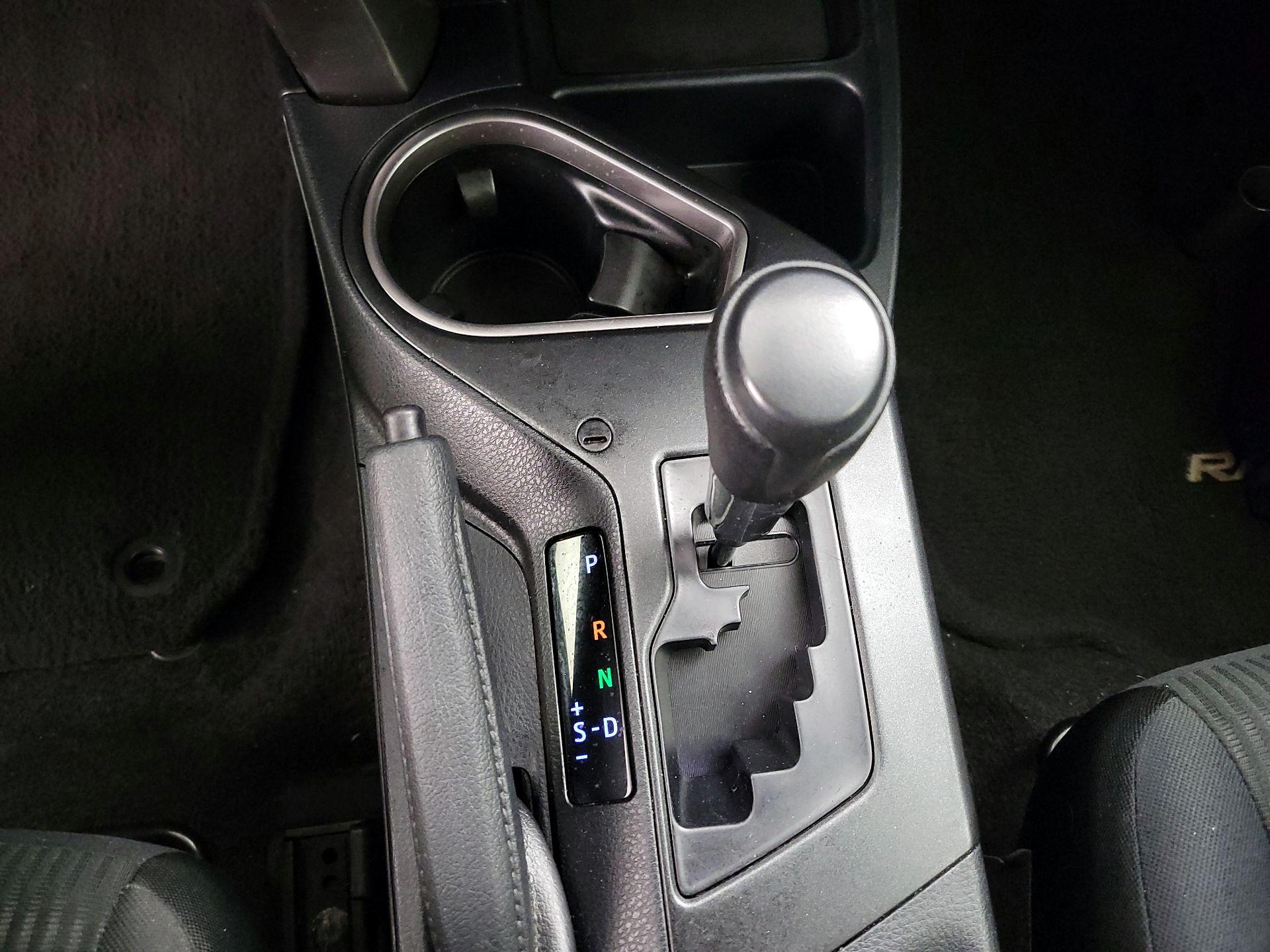 Thumbnail: 2017 Toyota RAV4 - 17