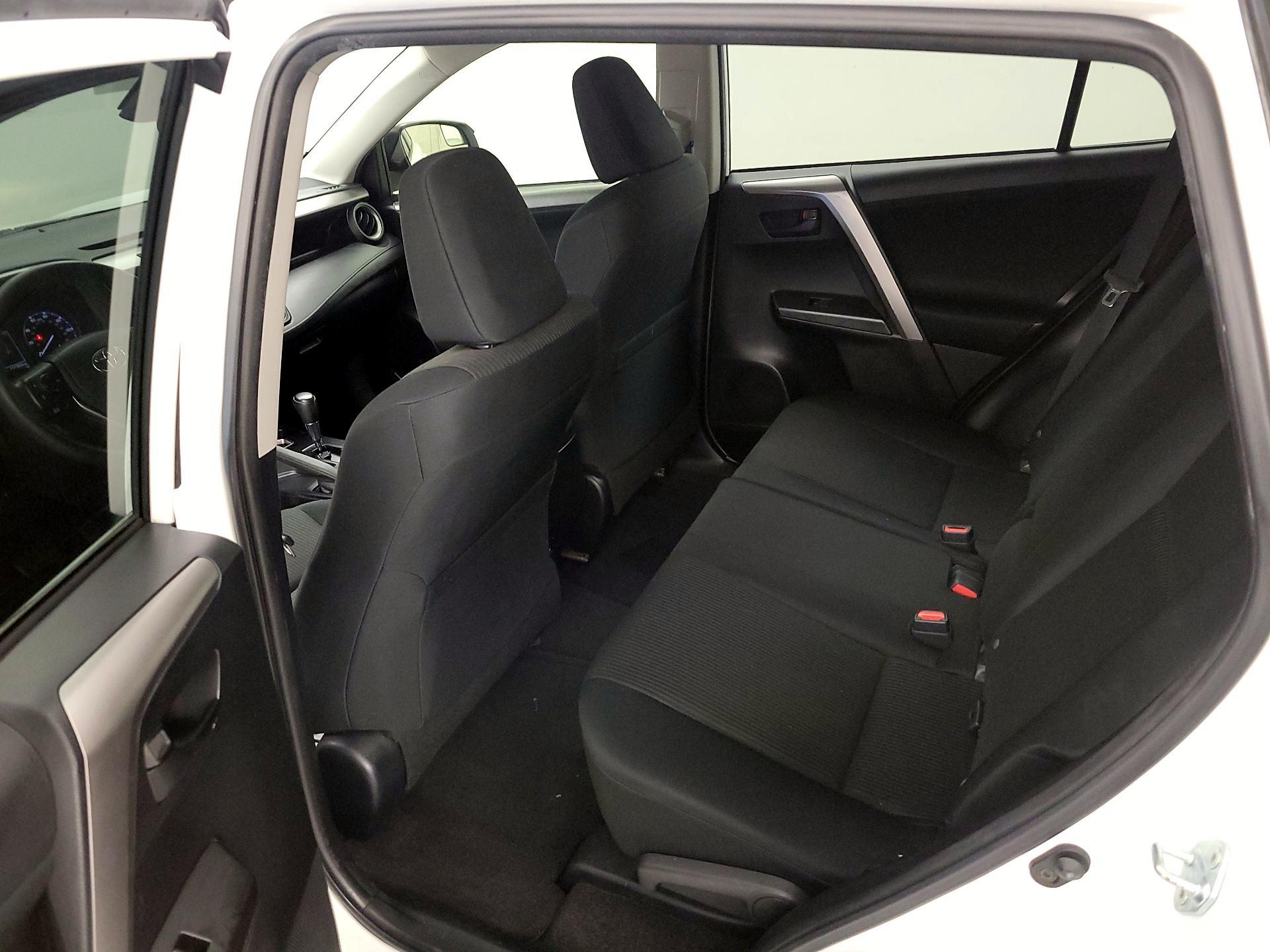 Thumbnail: 2017 Toyota RAV4 - 19