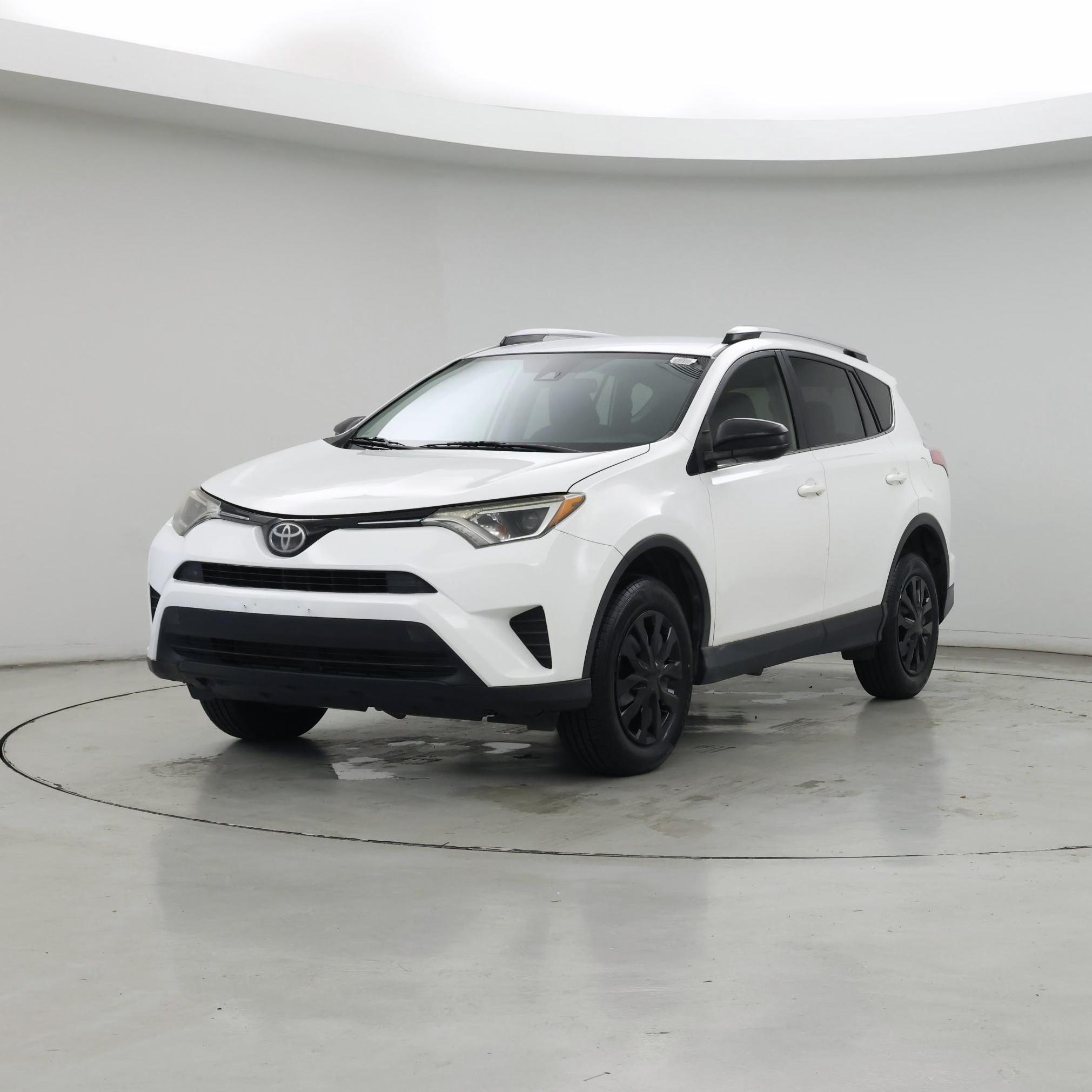Thumbnail: 2017 Toyota RAV4 - 4