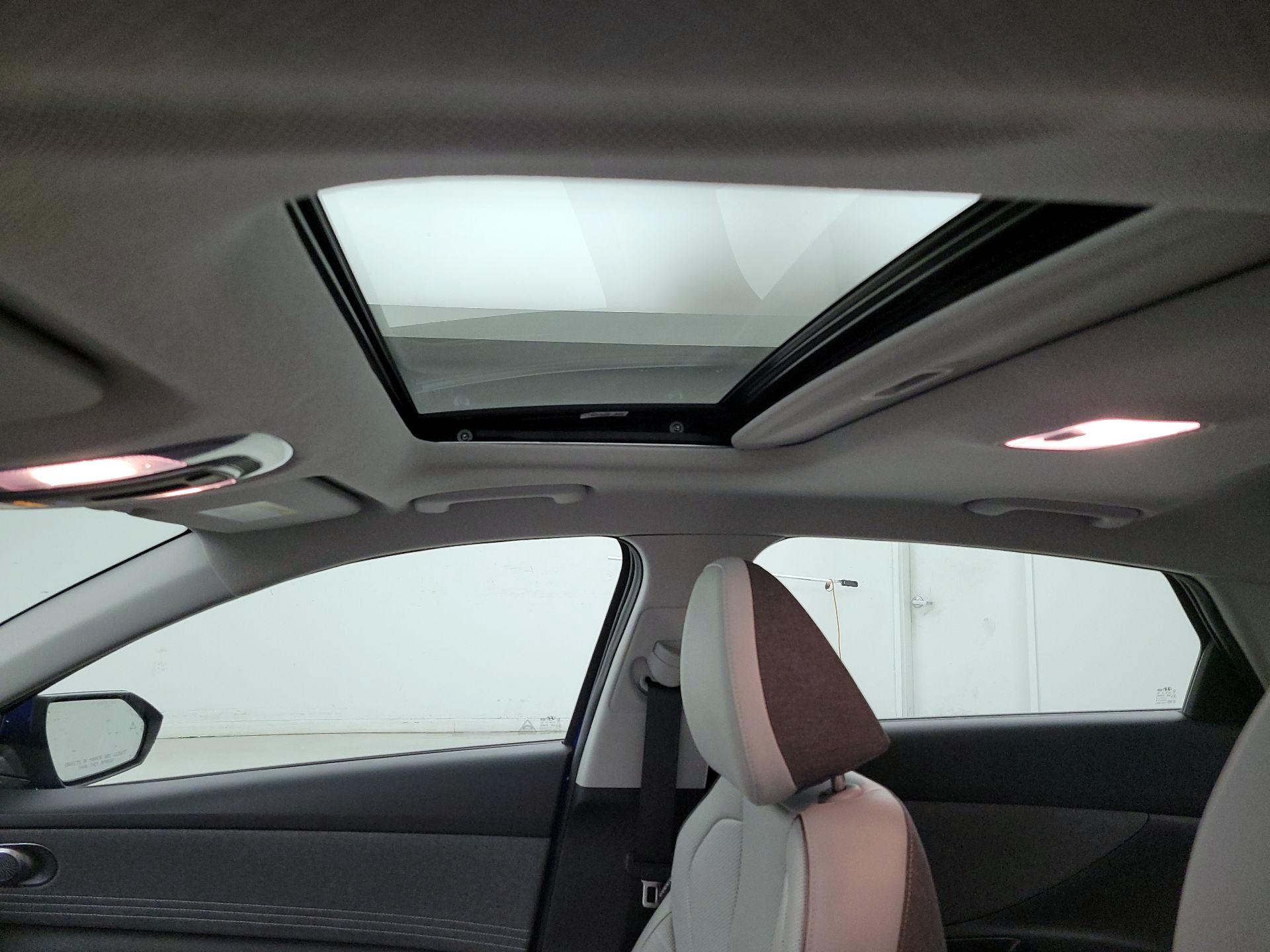 Thumbnail: 2025 Hyundai Elantra - 20