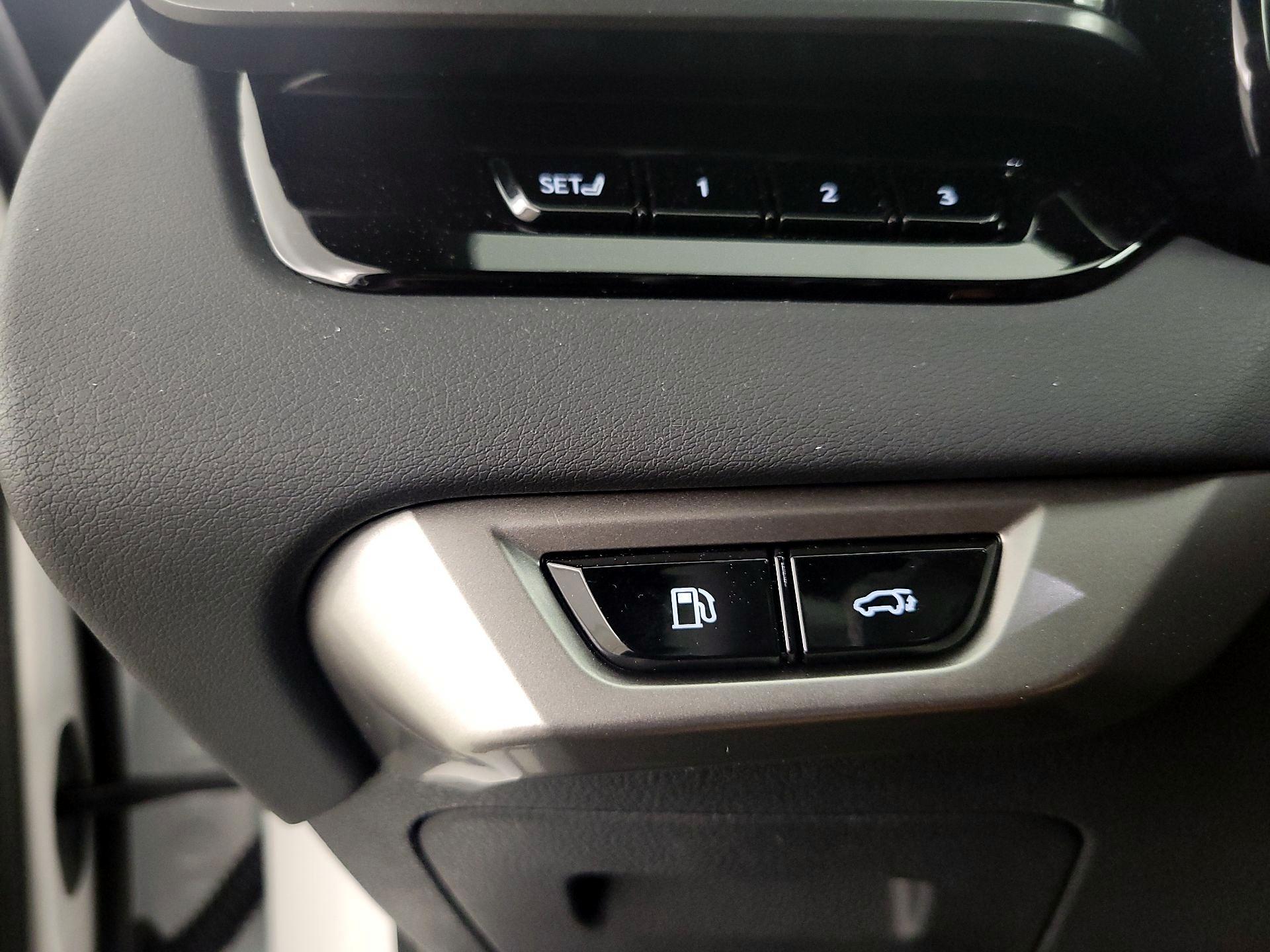 Thumbnail: 2025 Lexus RX - 13