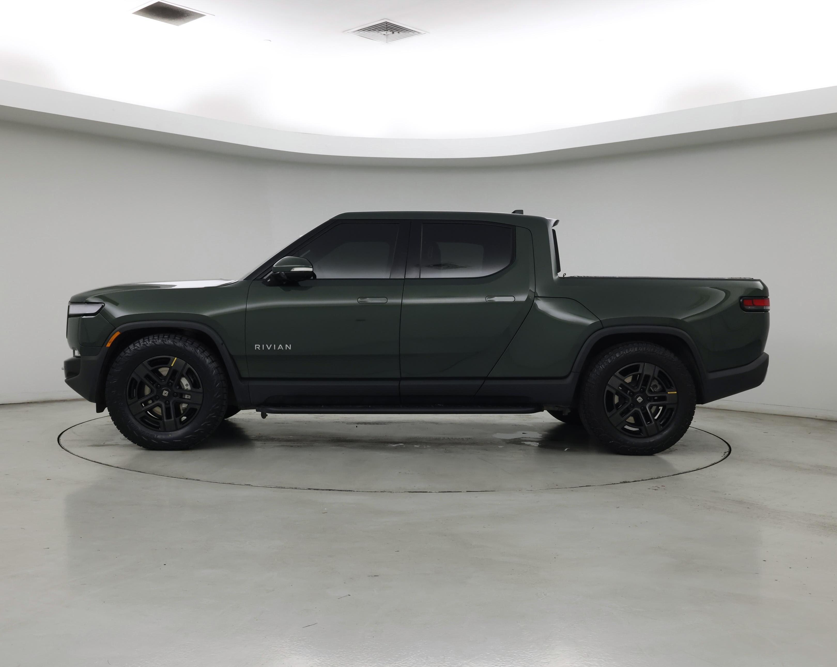 Thumbnail: 2023 Rivian R1T - 3