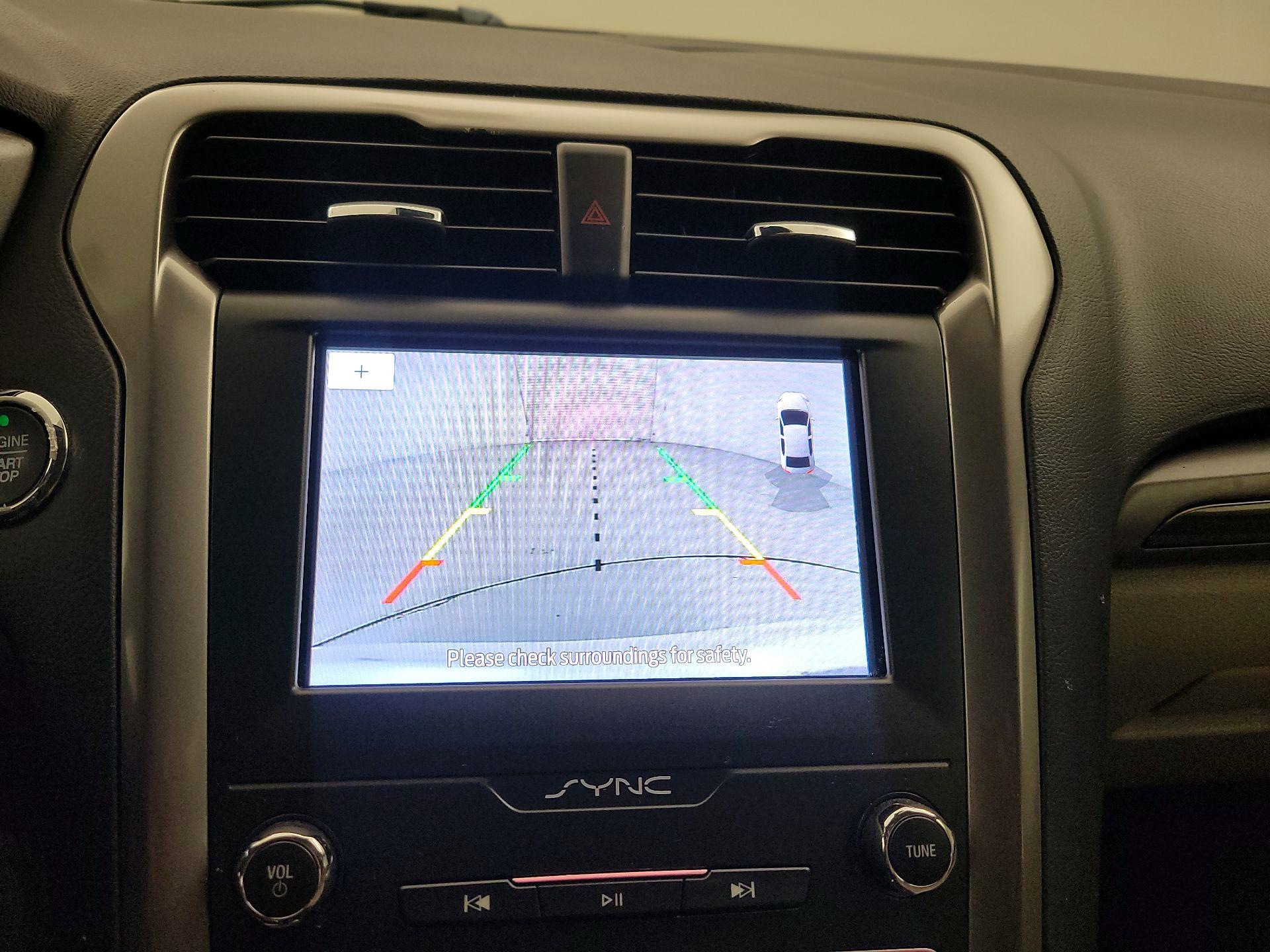 Thumbnail: 2020 Ford Fusion - 15