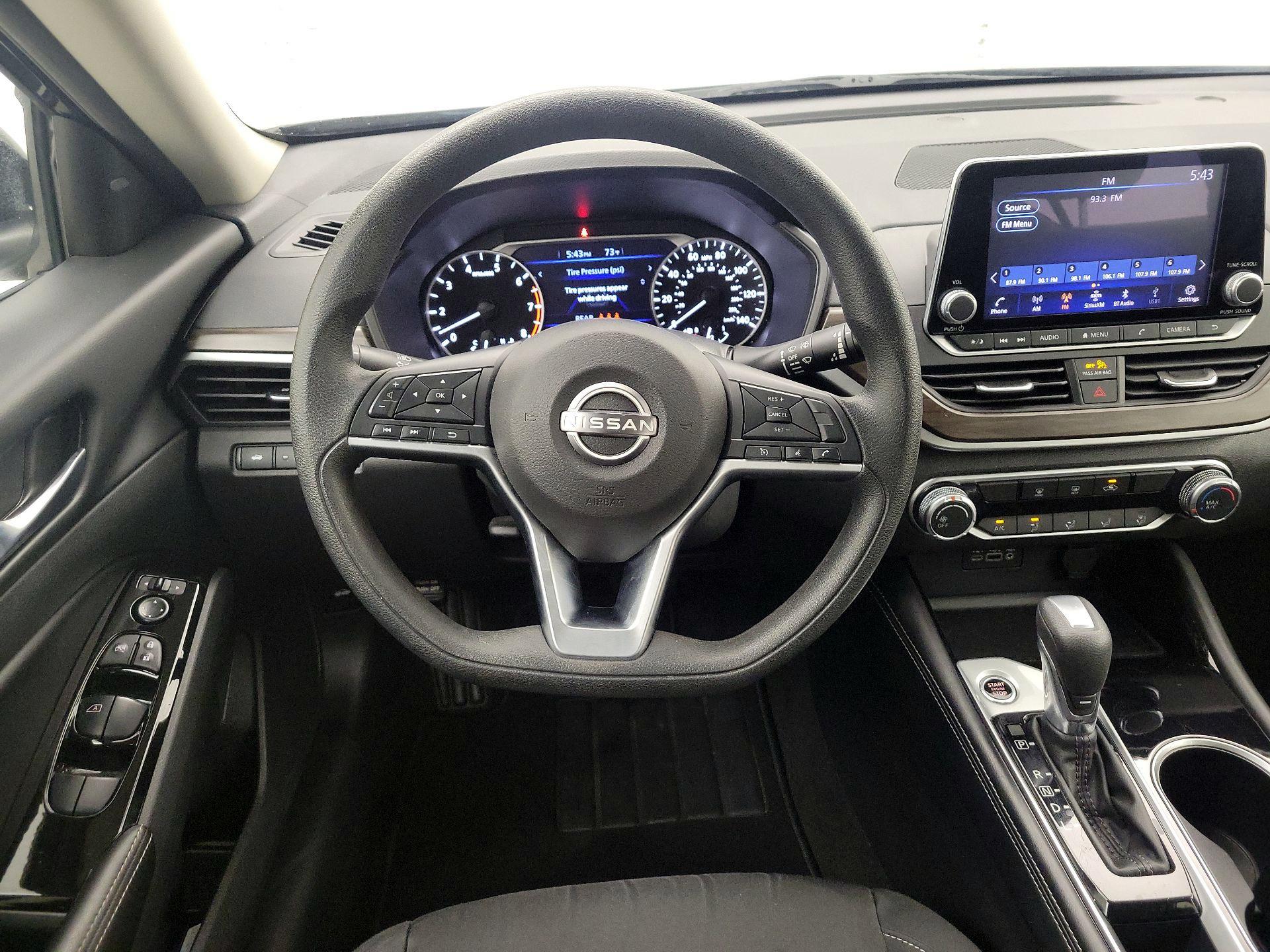 Thumbnail: 2023 Nissan Altima - 10