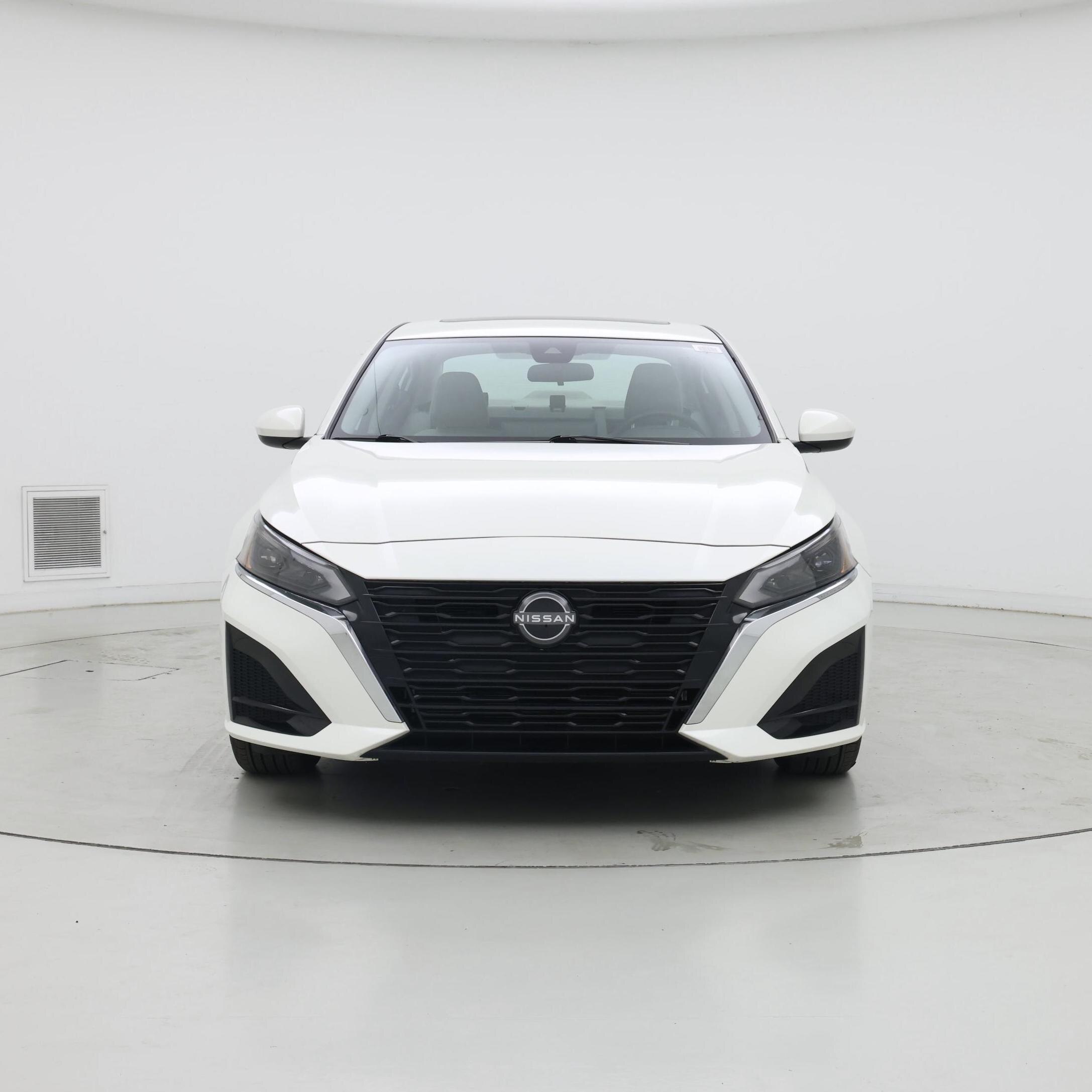 Thumbnail: 2023 Nissan Altima - 5