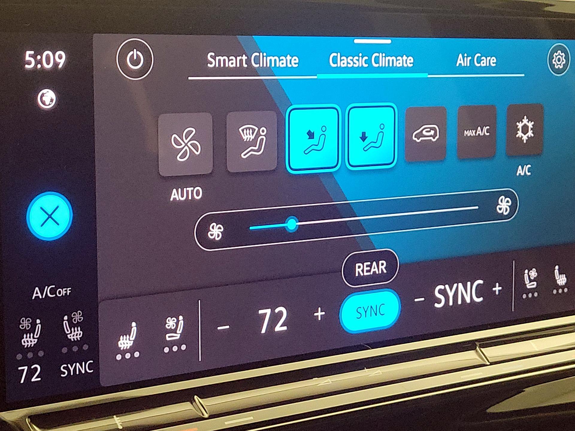 Thumbnail: 2024 Volkswagen Atlas - 16