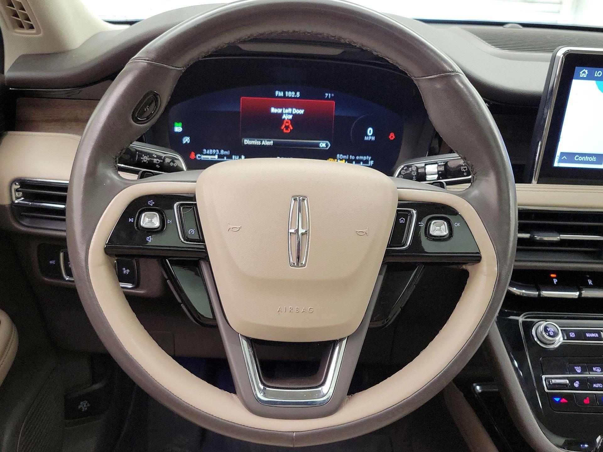 Thumbnail: 2022 Lincoln Corsair - 10