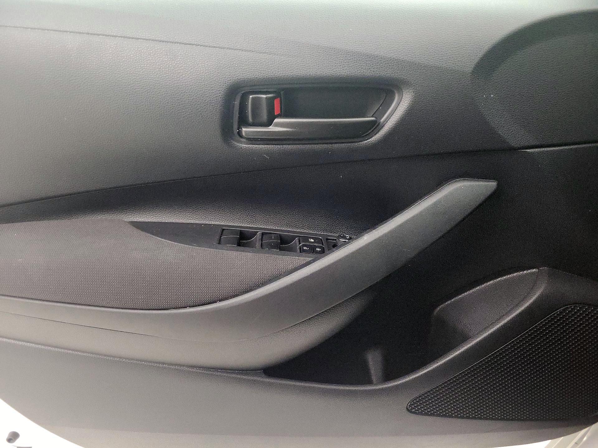 Thumbnail: 2025 Toyota Corolla - 12