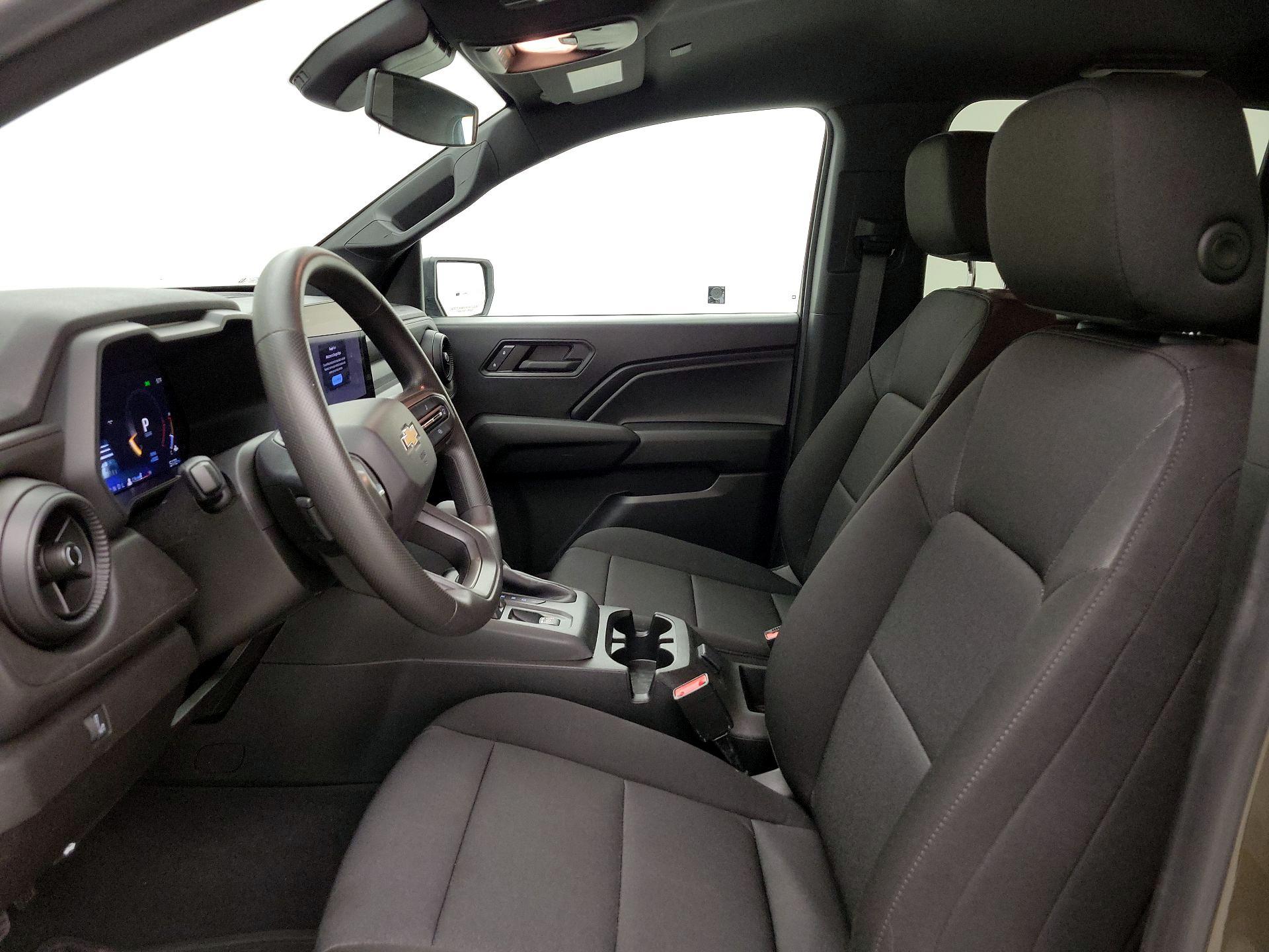 Thumbnail: 2024 Chevrolet Colorado - 11