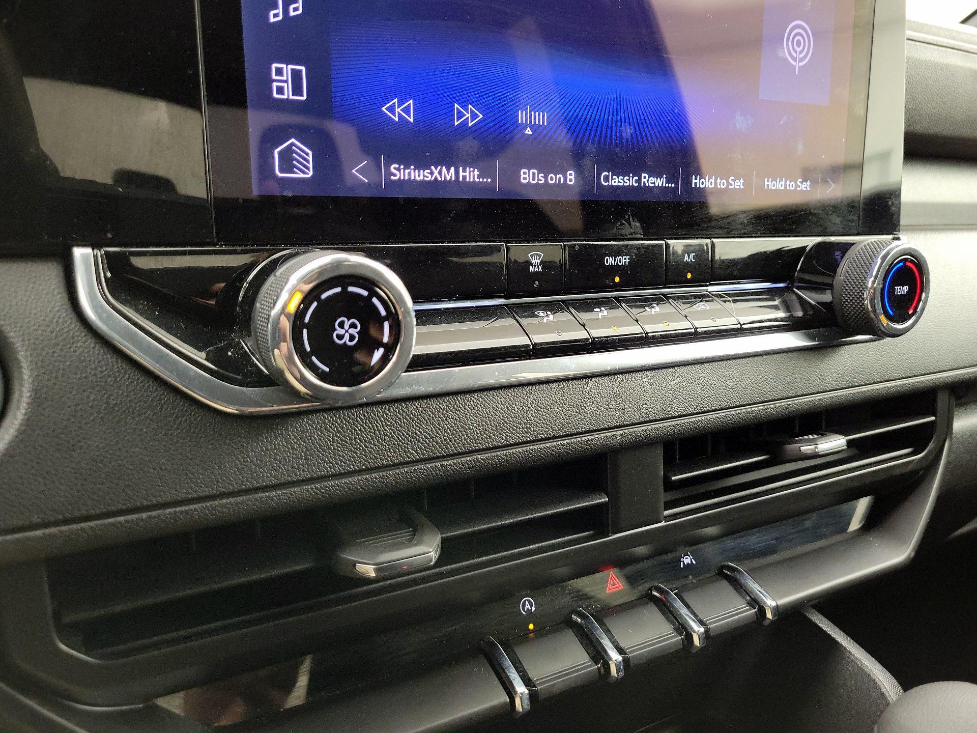 Thumbnail: 2024 Chevrolet Colorado - 16