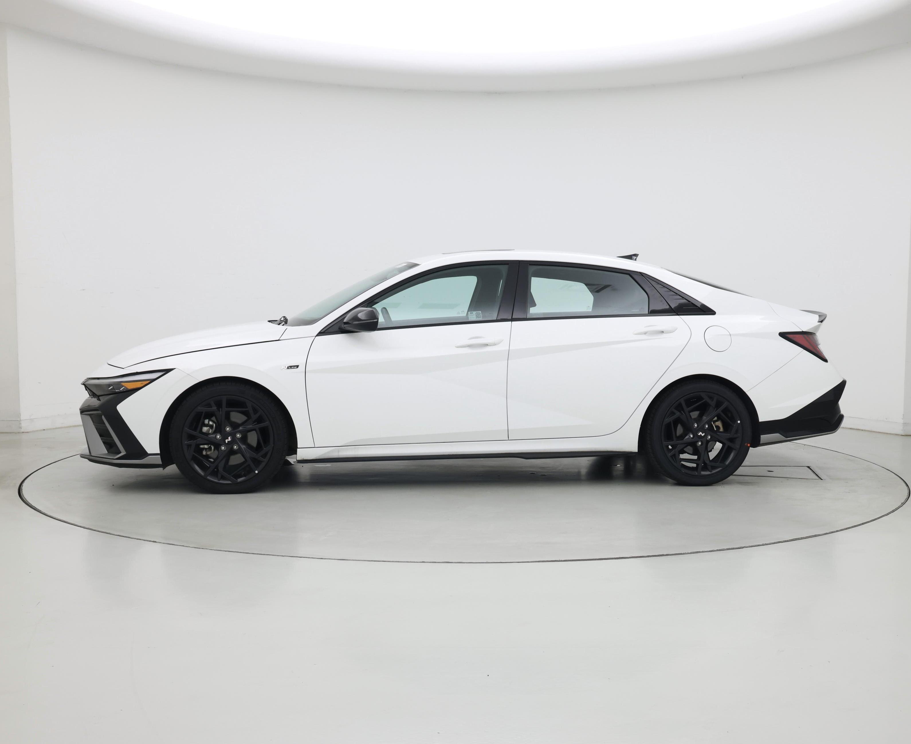 Thumbnail: 2024 Hyundai Elantra - 3