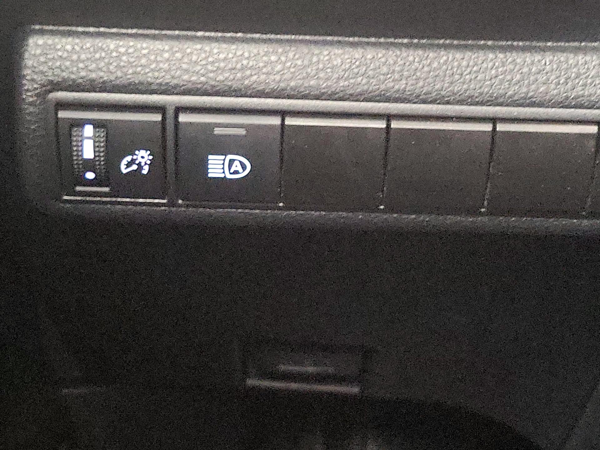 Thumbnail: 2024 Toyota Corolla - 13