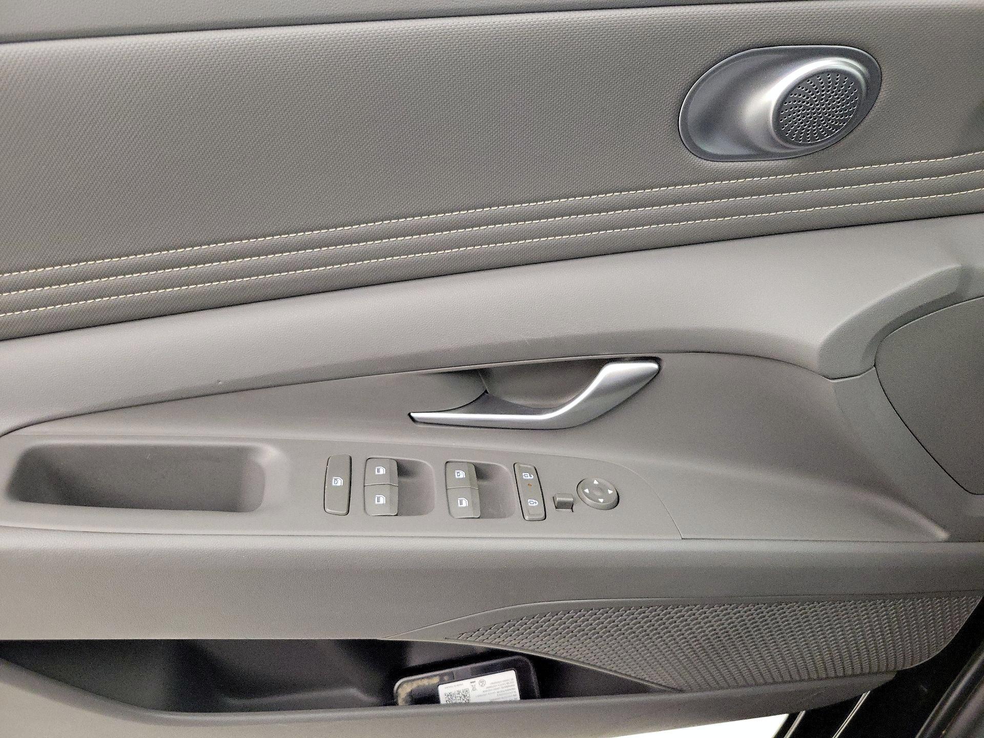 Thumbnail: 2025 Hyundai Elantra - 12