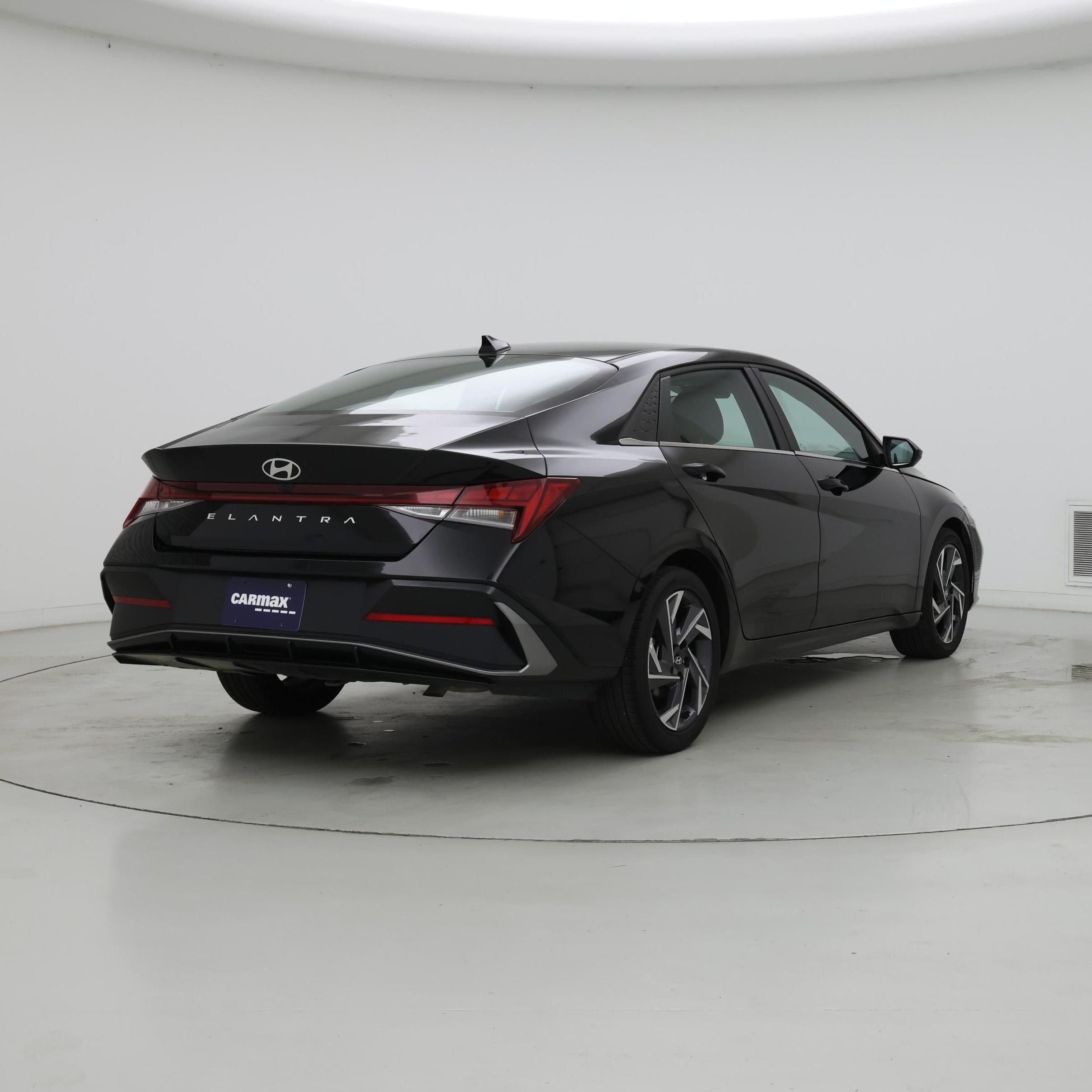 Thumbnail: 2025 Hyundai Elantra - 8