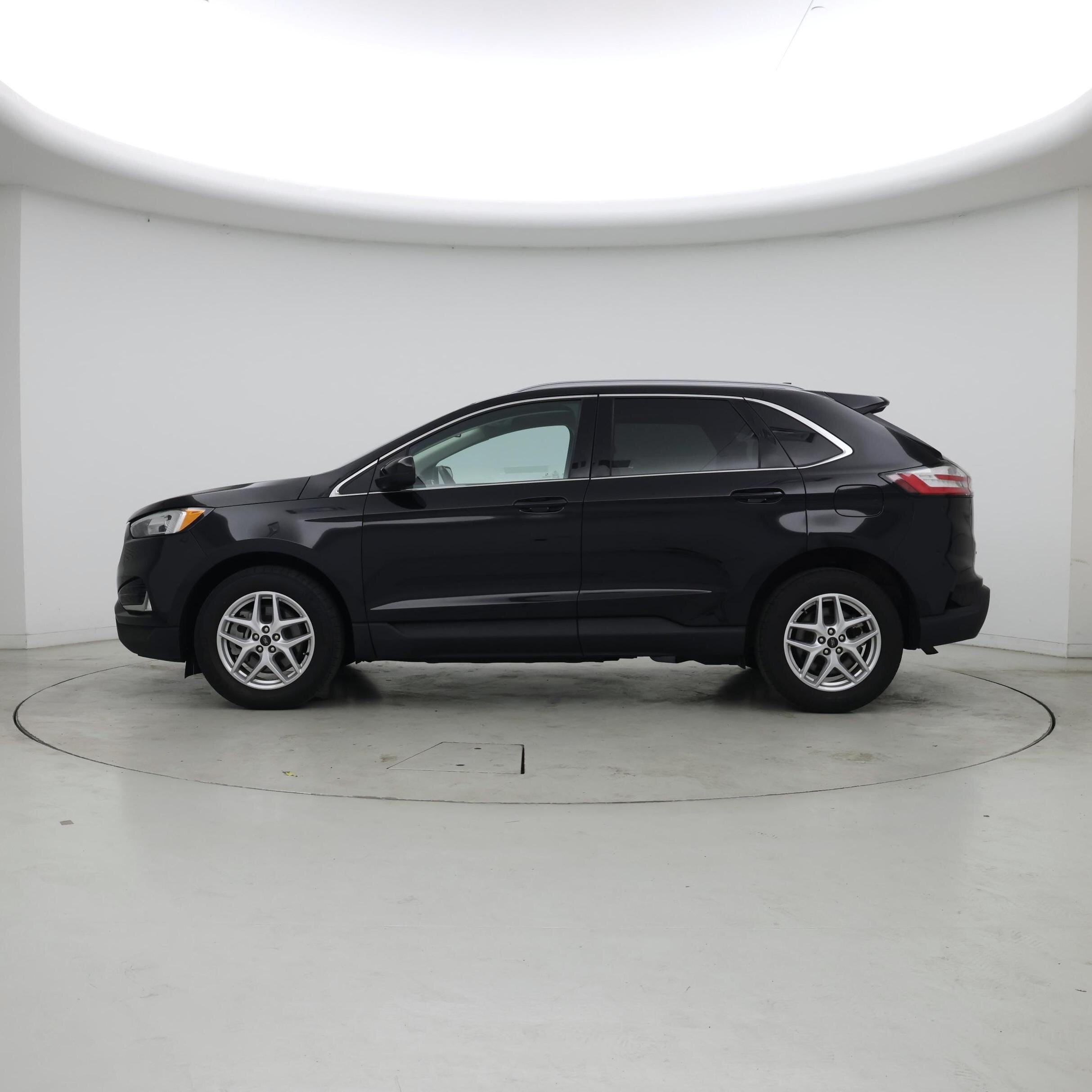 Thumbnail: 2024 Ford Edge - 3