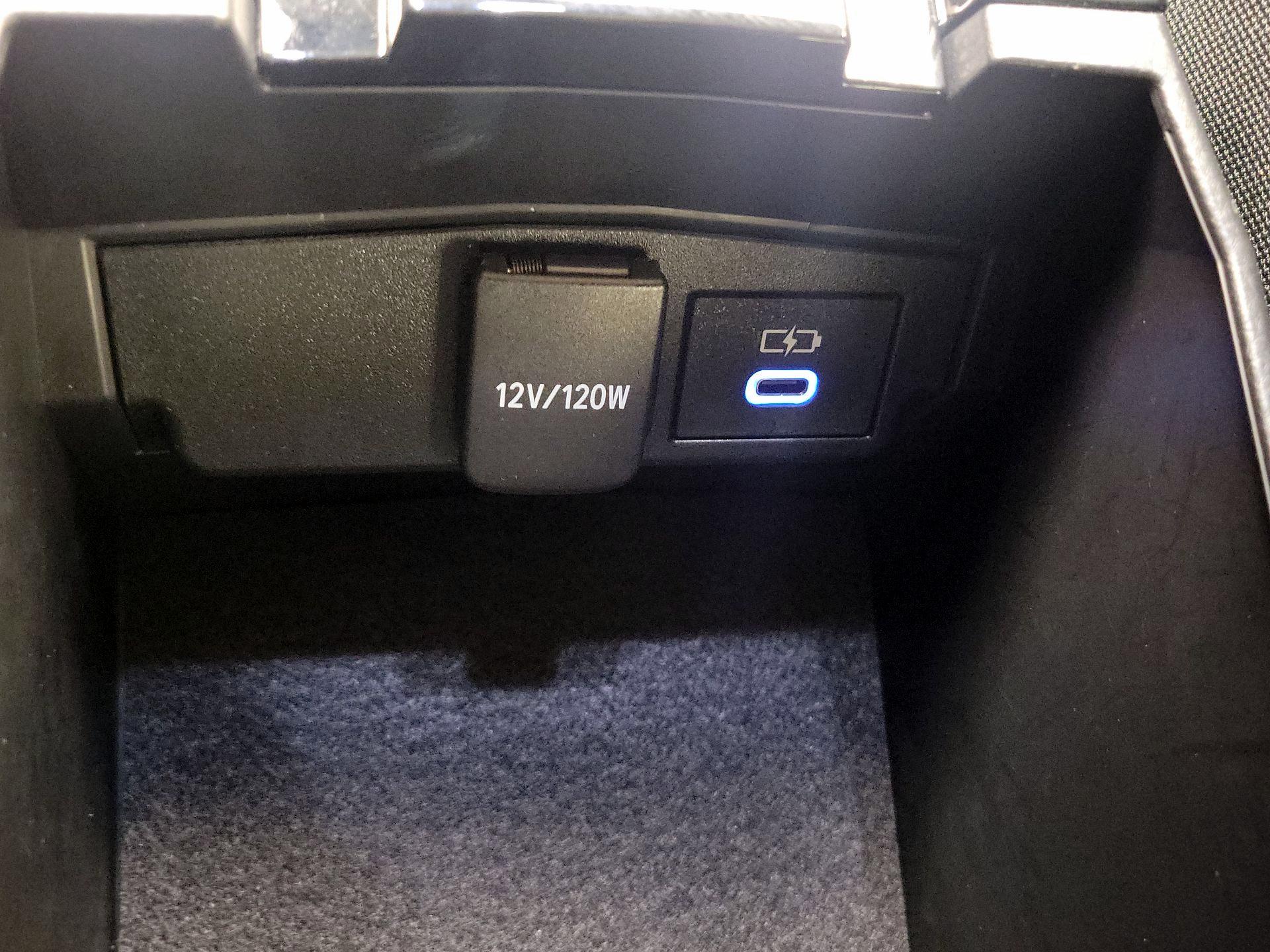 Thumbnail: 2022 Toyota Corolla - 18