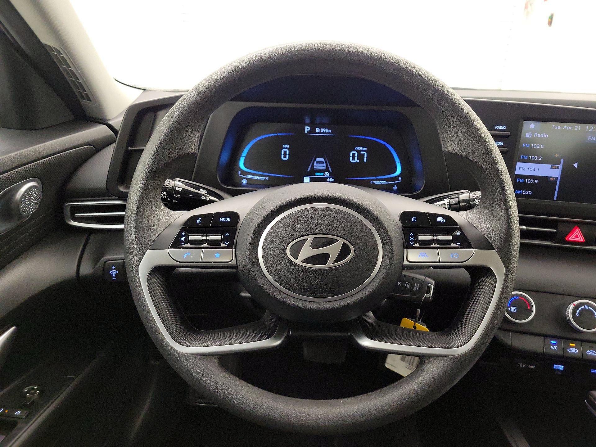 Thumbnail: 2025 Hyundai Elantra - 10