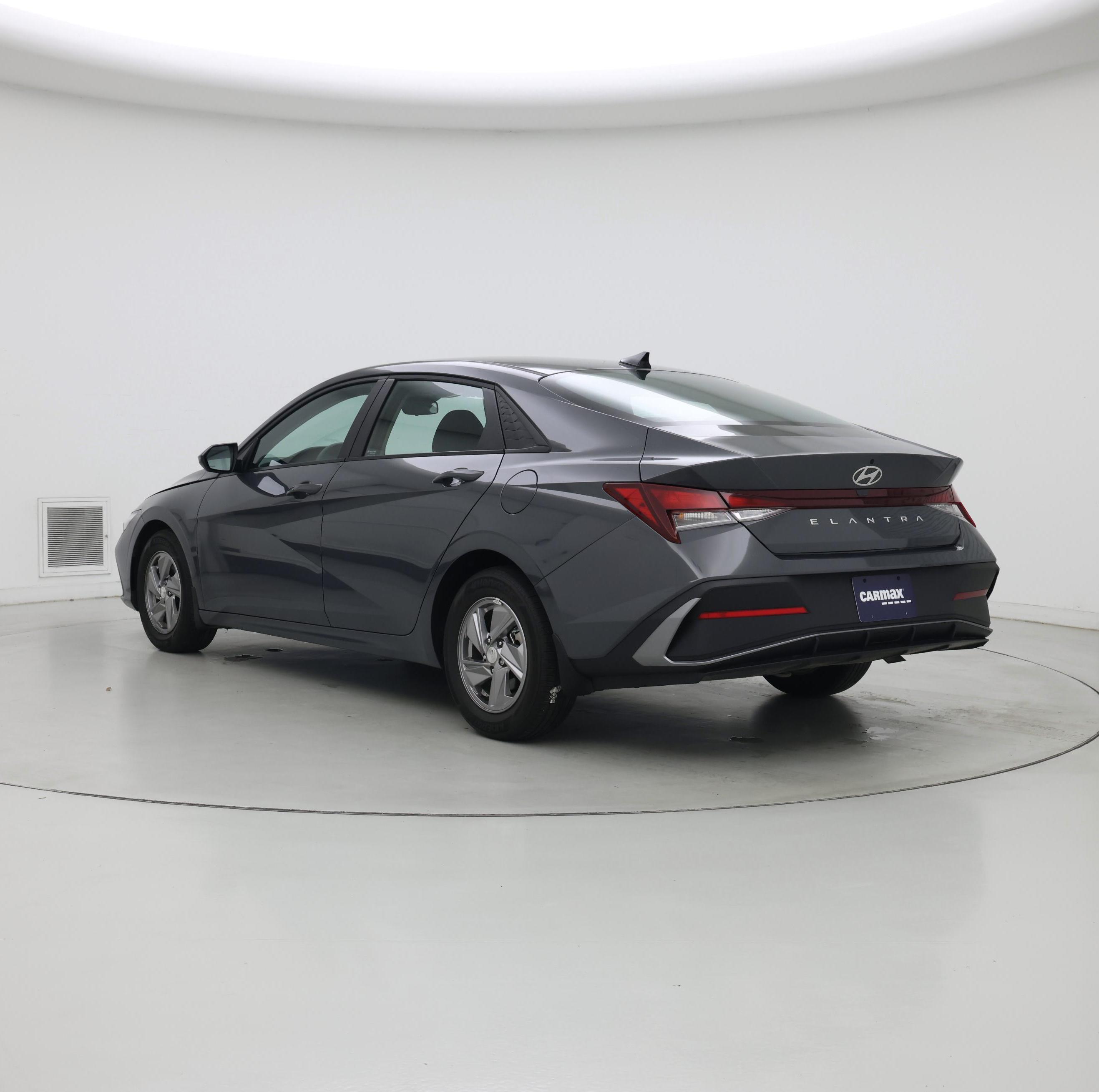 Thumbnail: 2025 Hyundai Elantra - 2